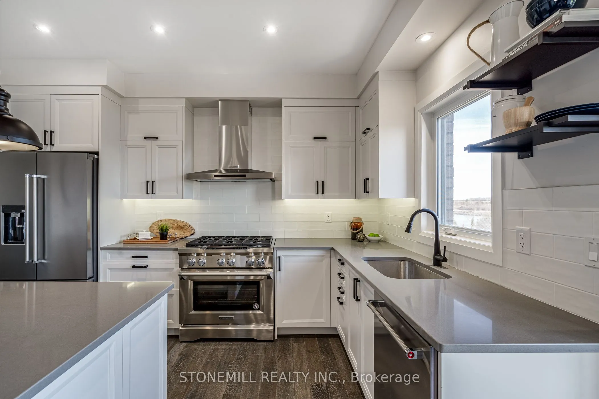 156 Shoreview Drive
