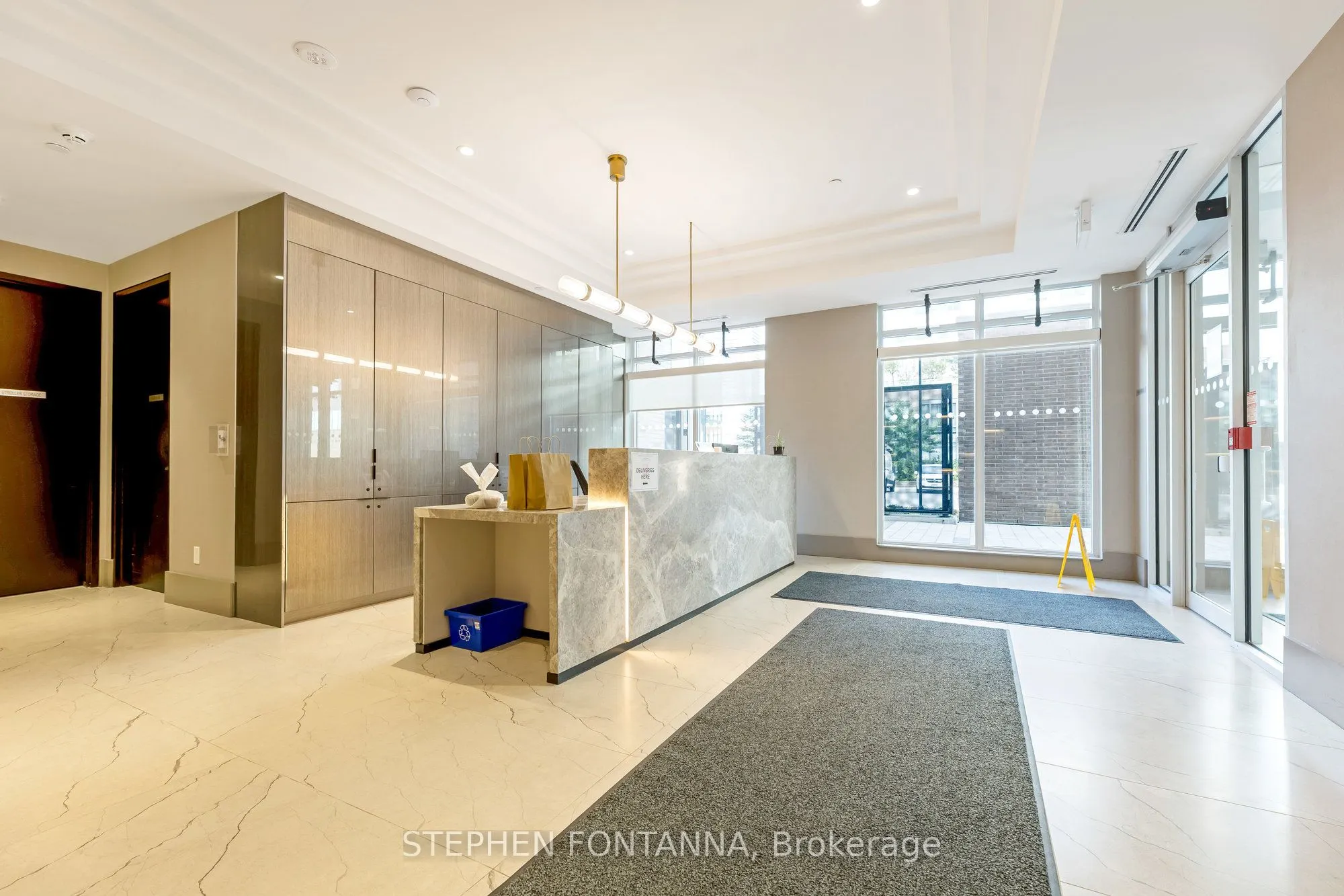 55 Duke Street W, #320