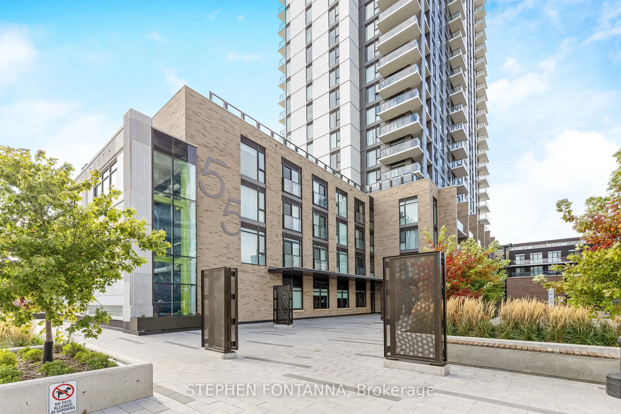 55 Duke Street W, #320