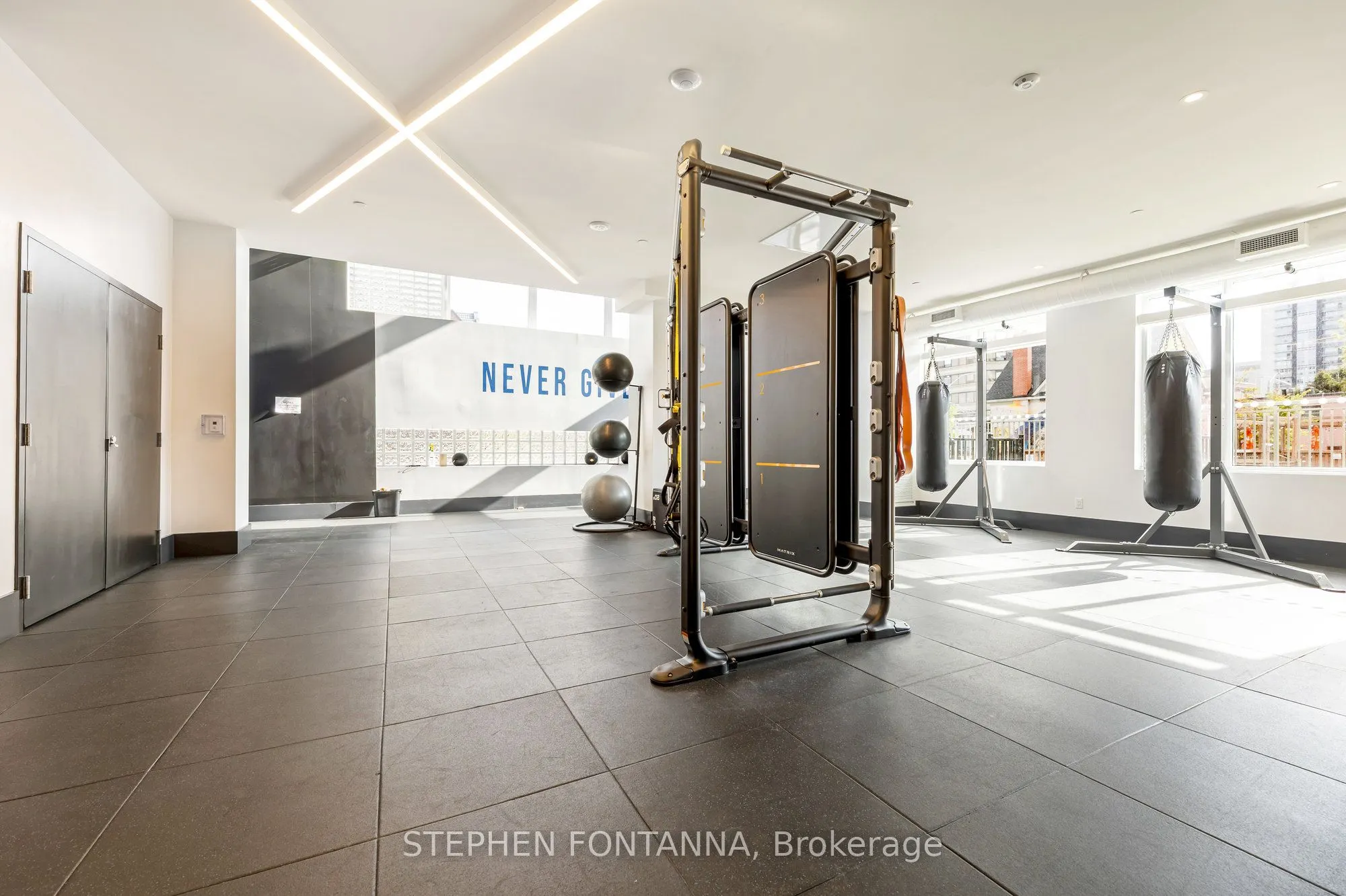 55 Duke Street W, #320