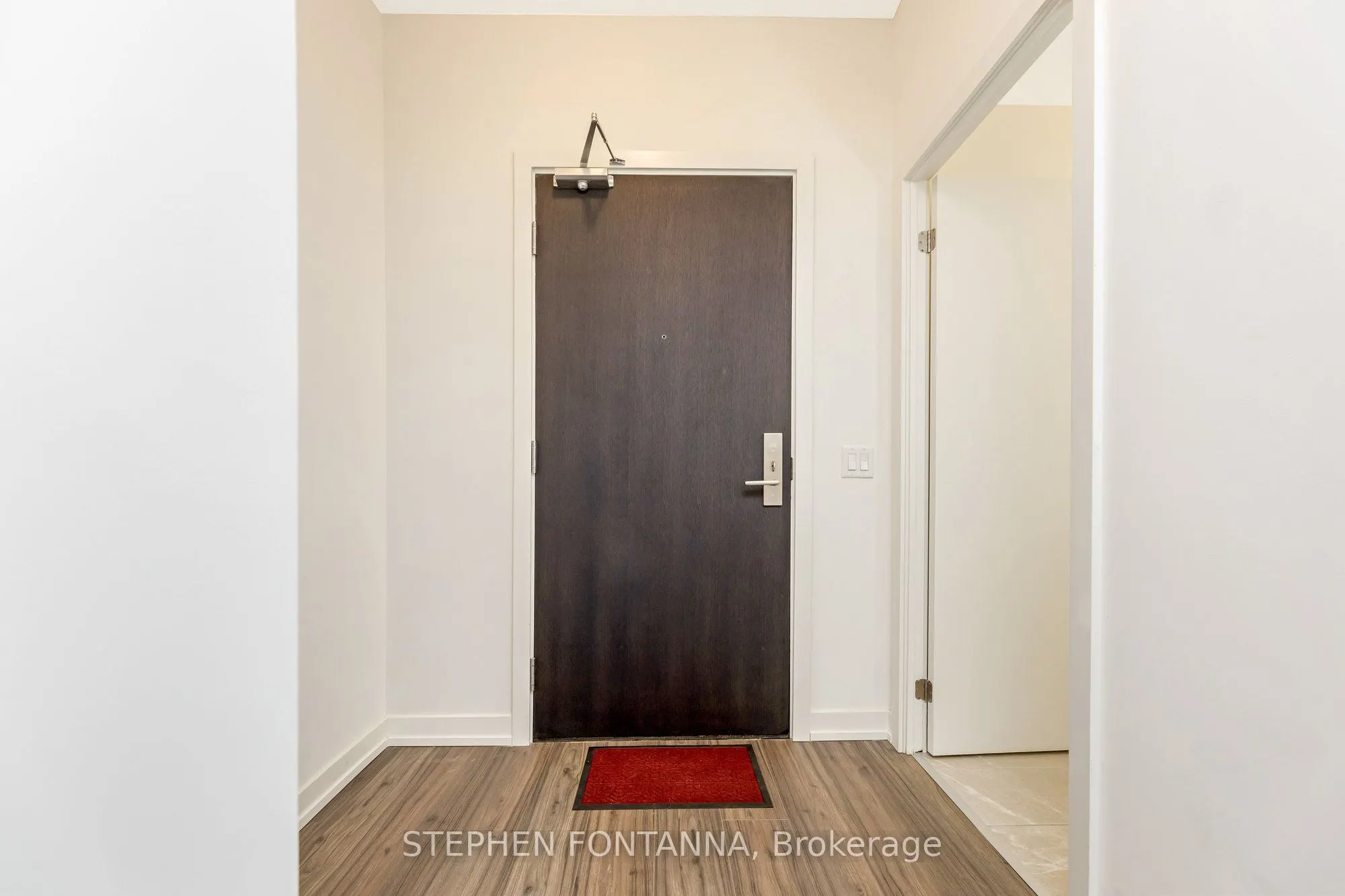 55 Duke Street W, #320