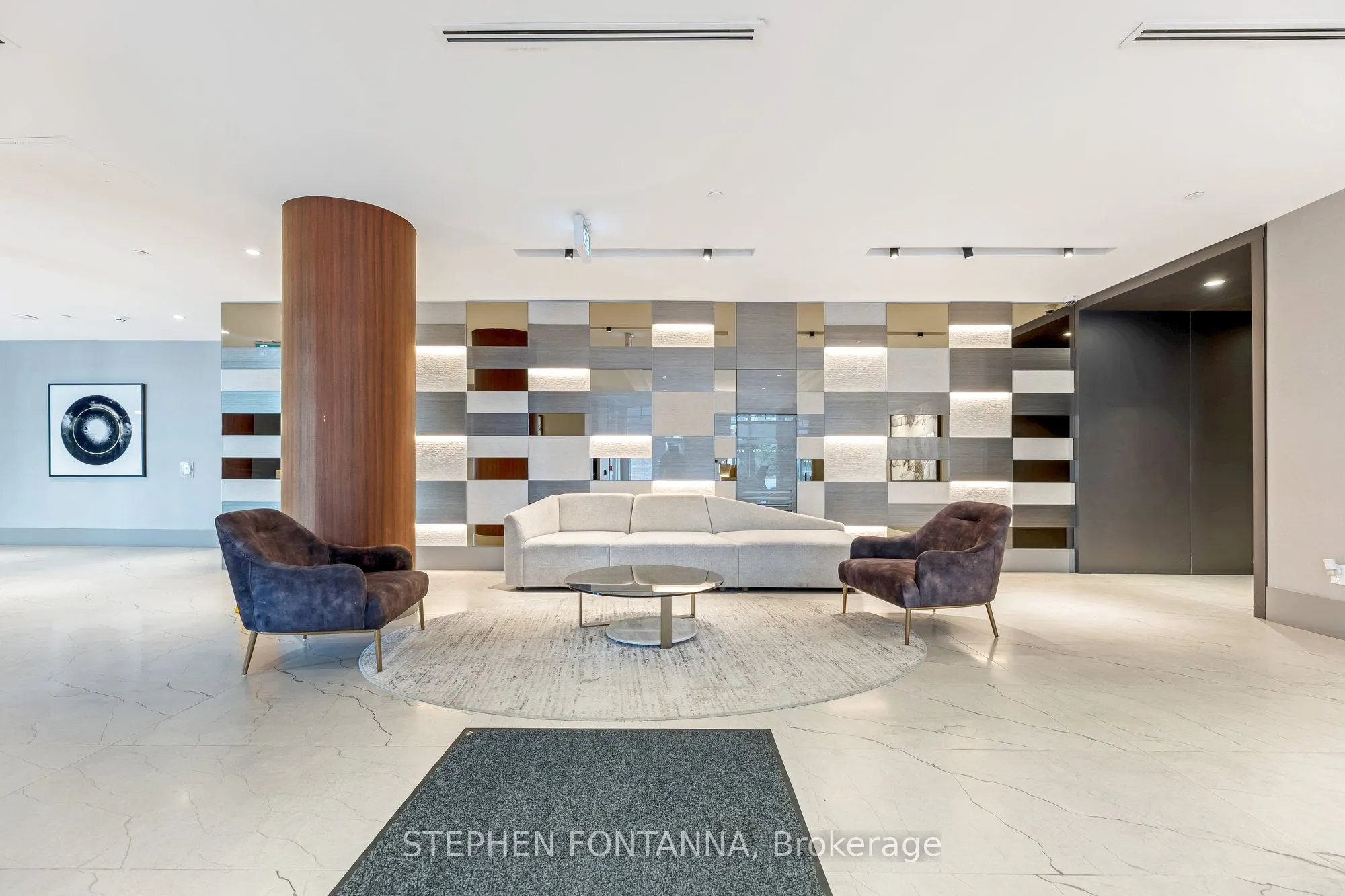 55 Duke Street W, #320