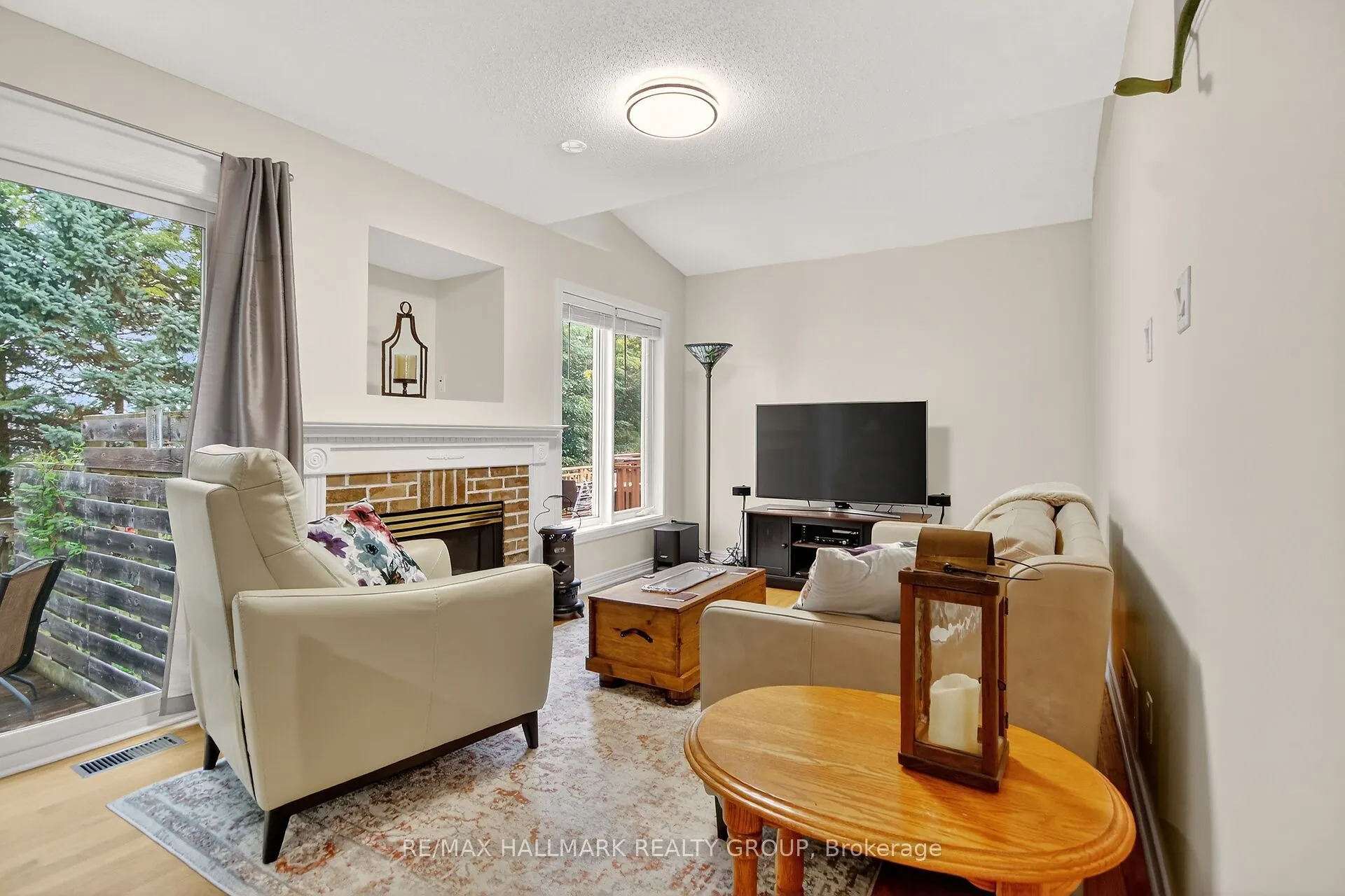 92 Stonemeadow Drive