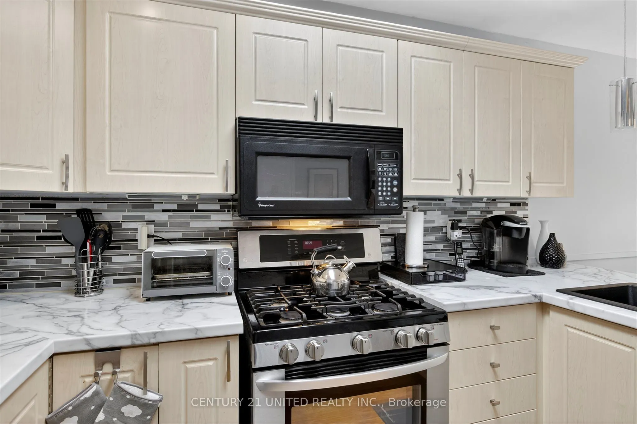 234 Ruttan Terrace