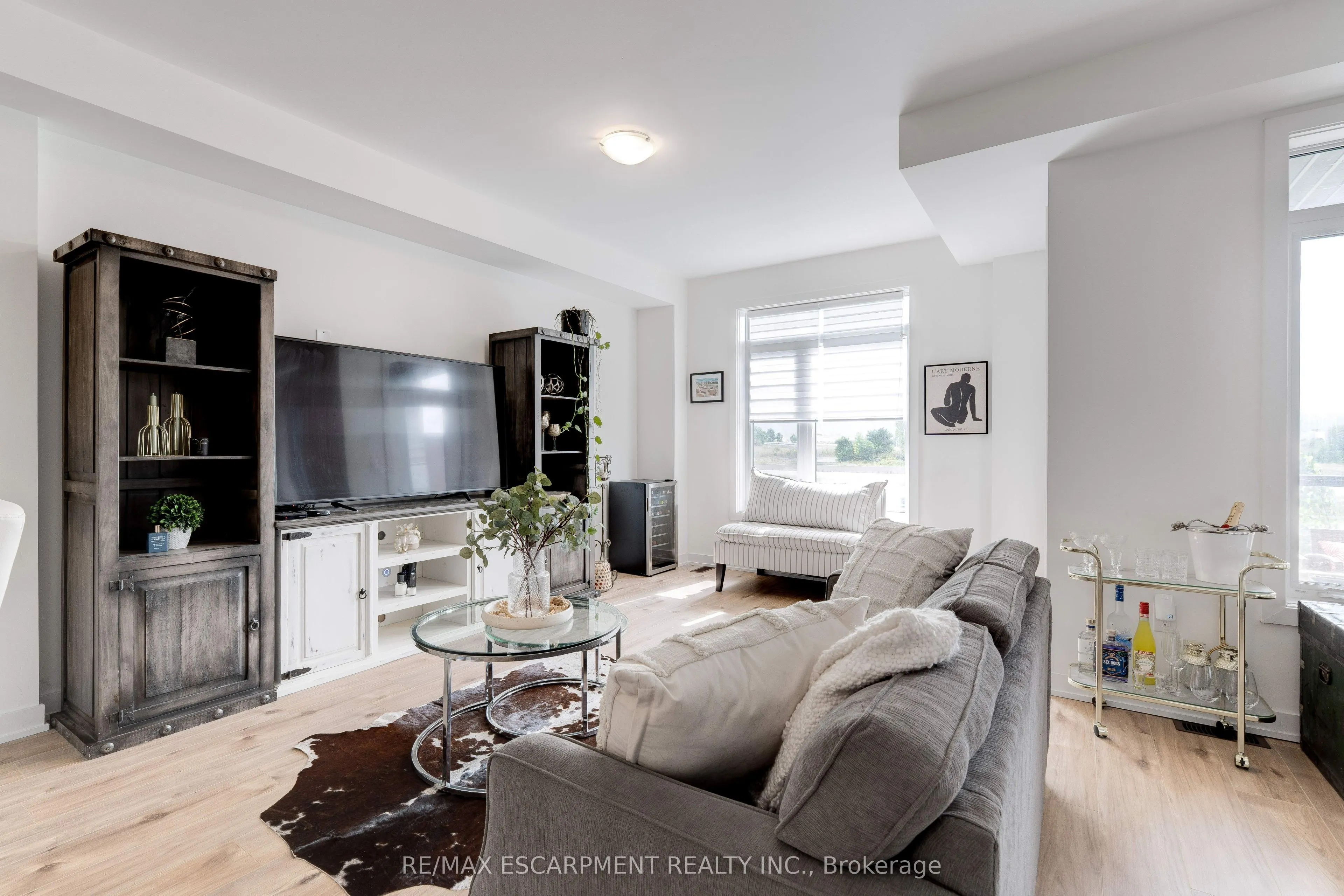 590 North Service Road, #46
