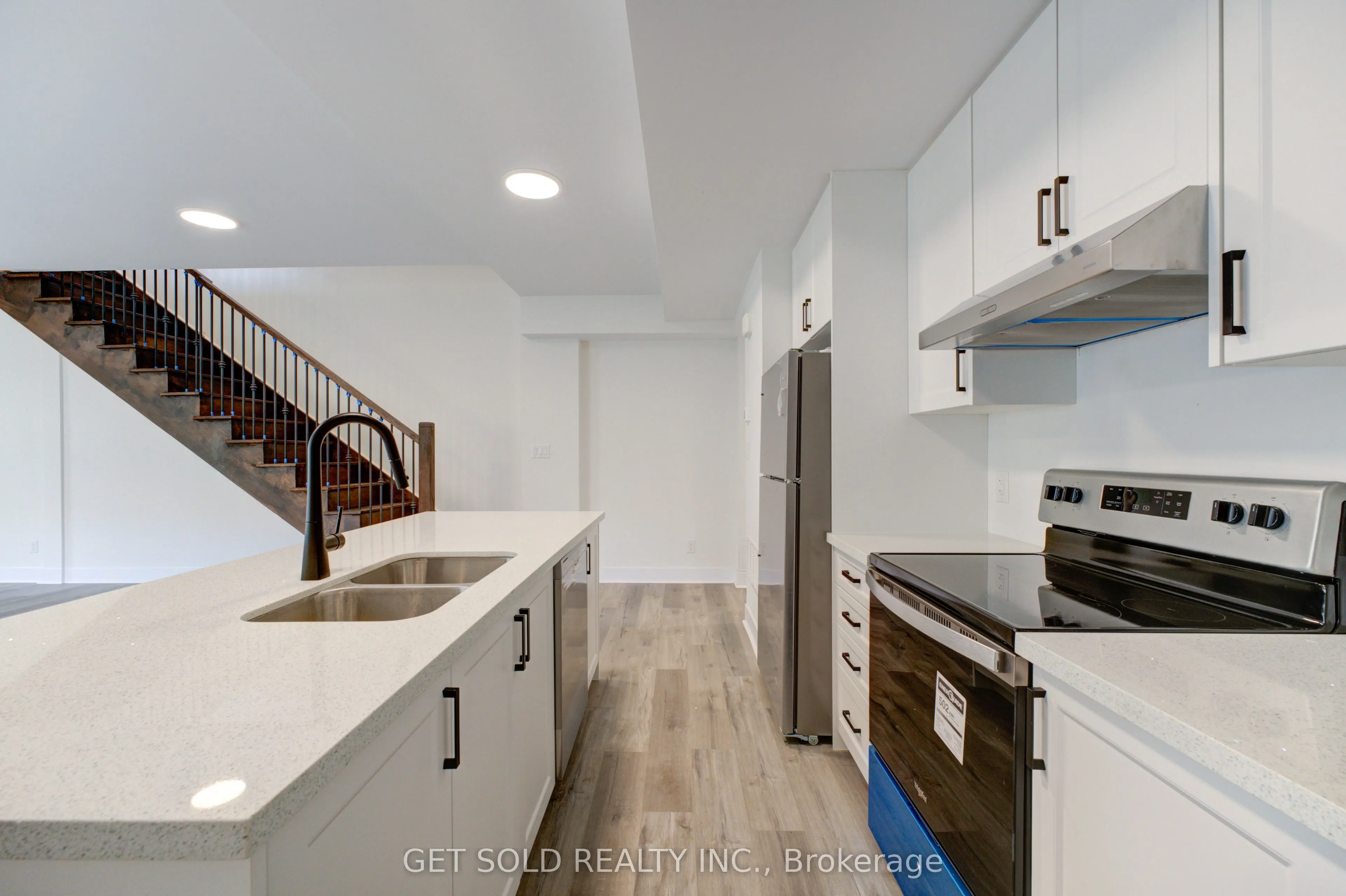 6701 Thorold Stone Road, #1