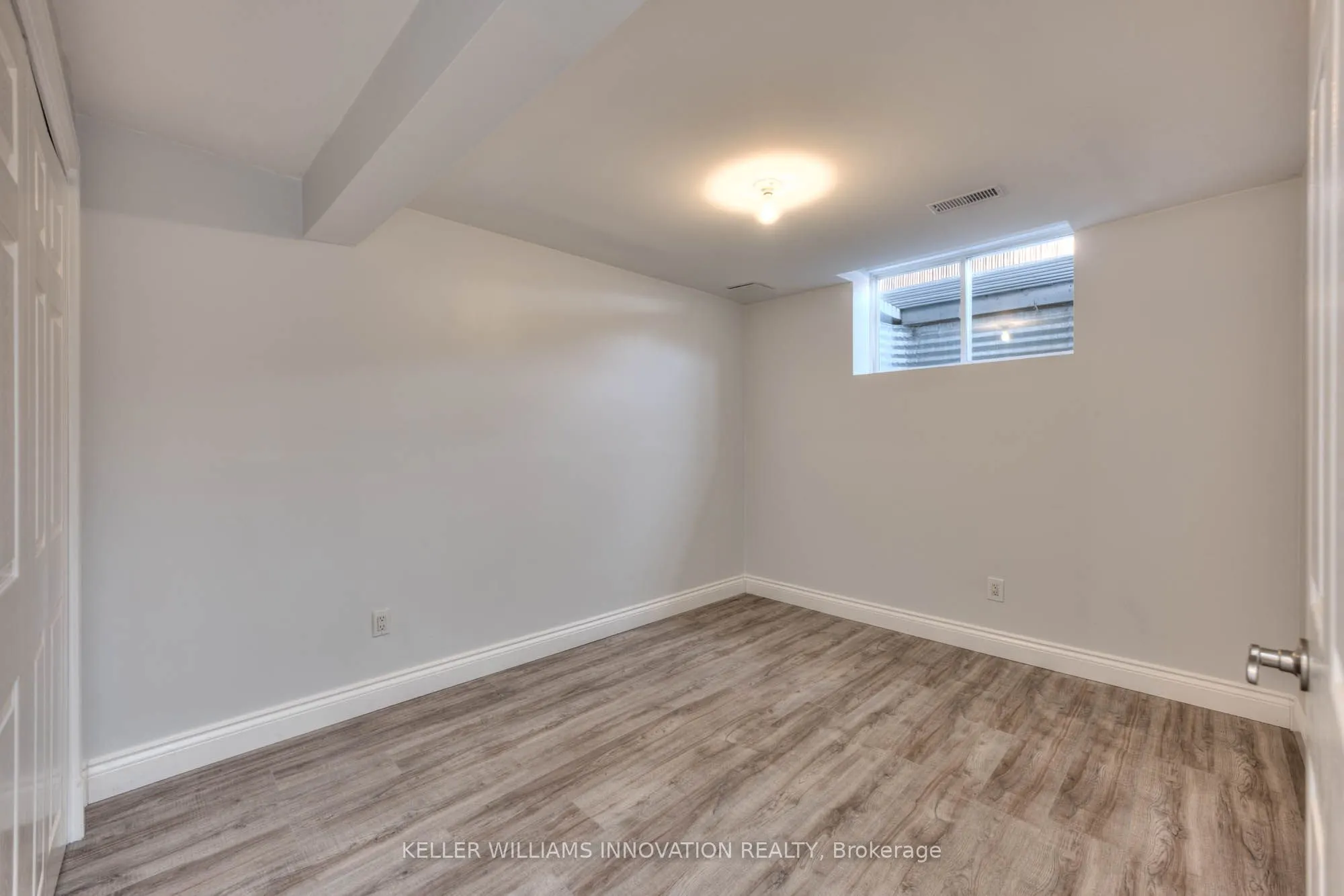 21 Whittaker Crescent