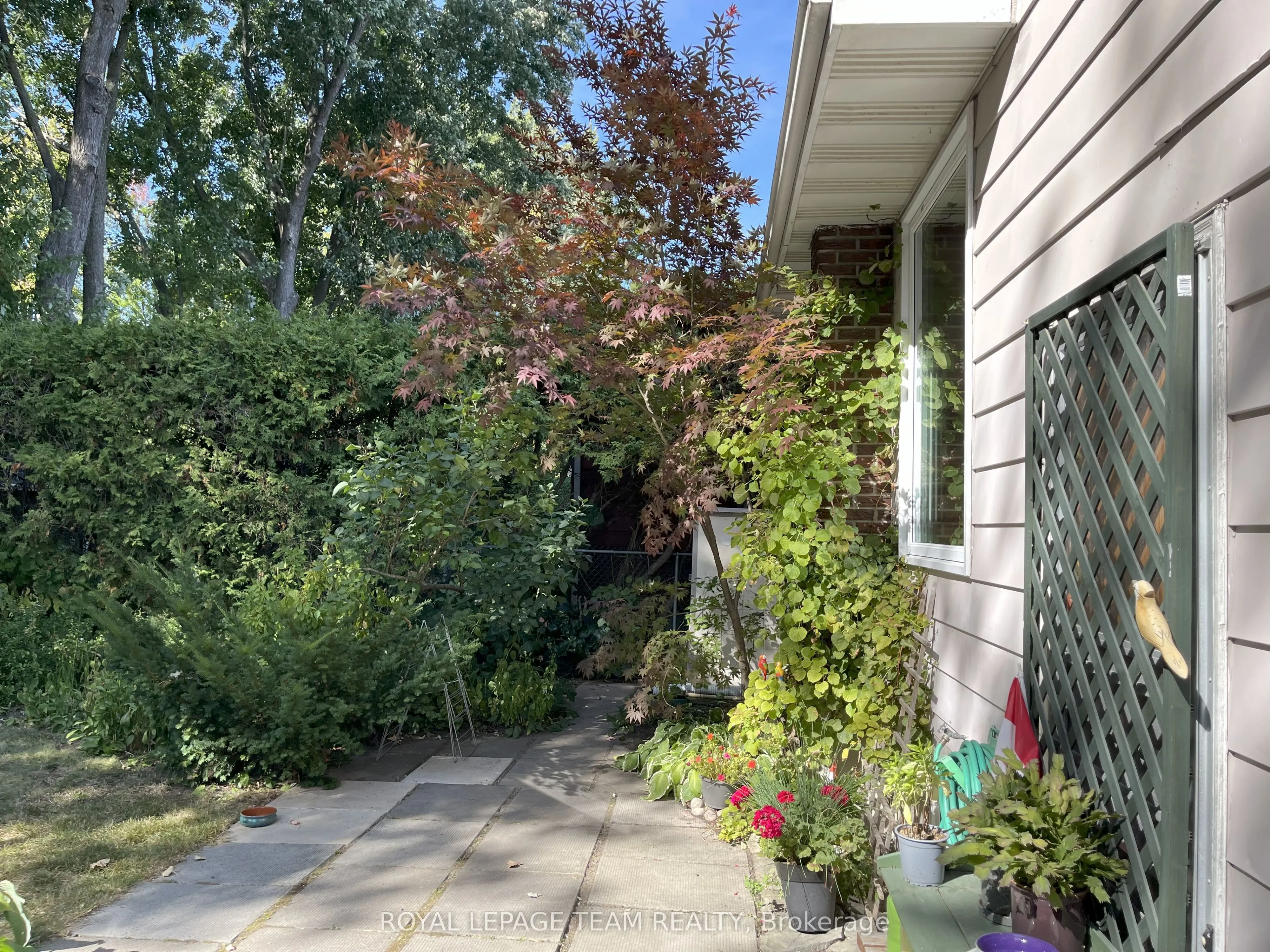 18 Diceman Crescent
