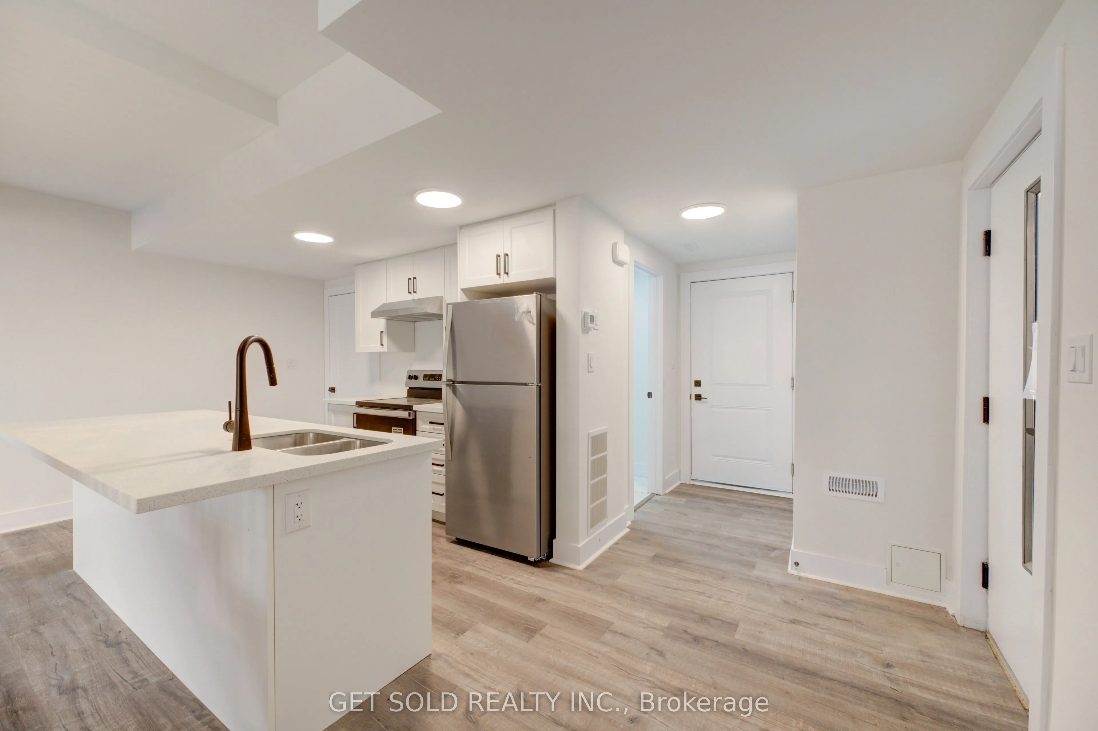 6701 Thorold Stone Road, #3