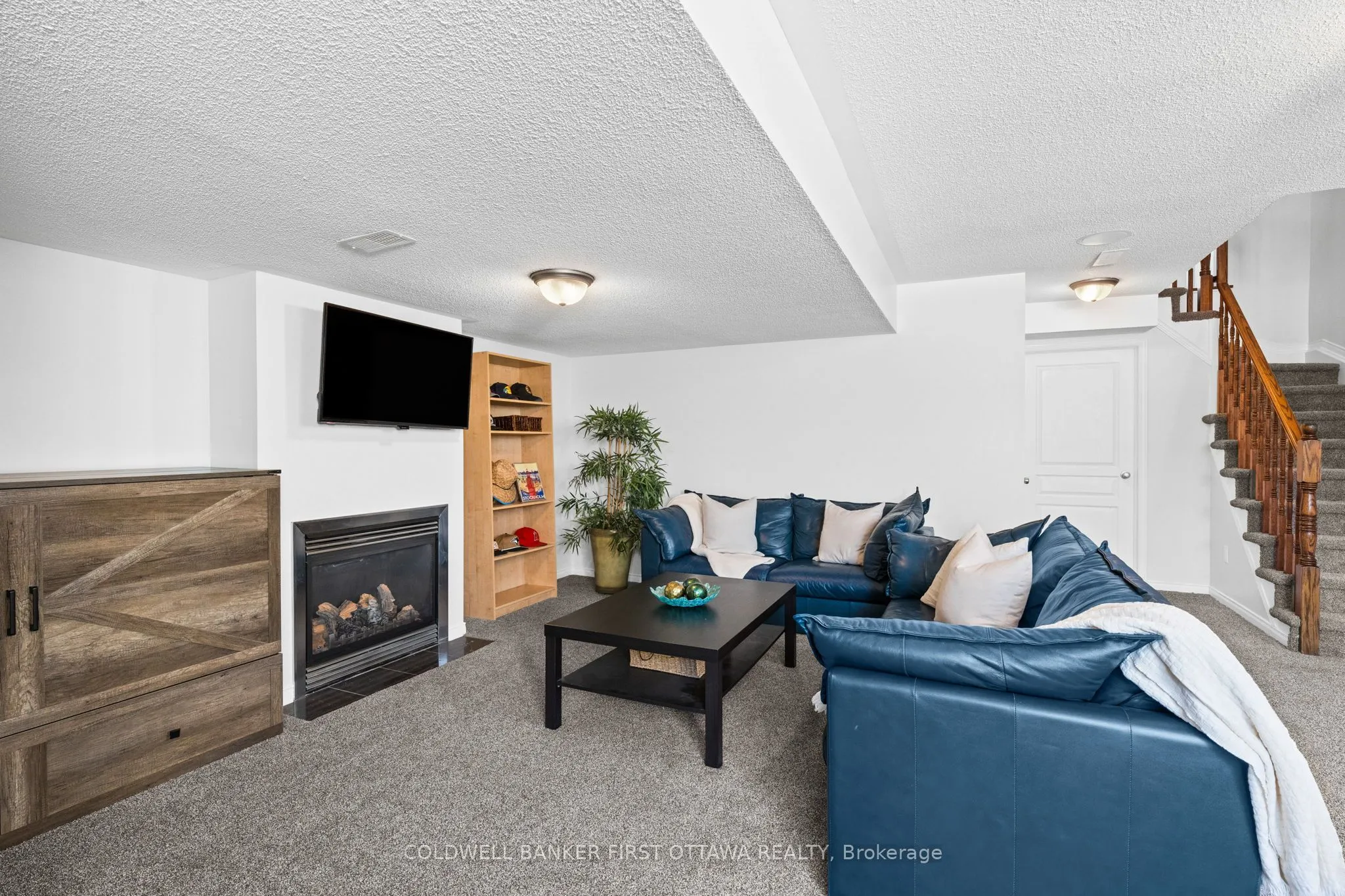 638 Pepperville Crescent
