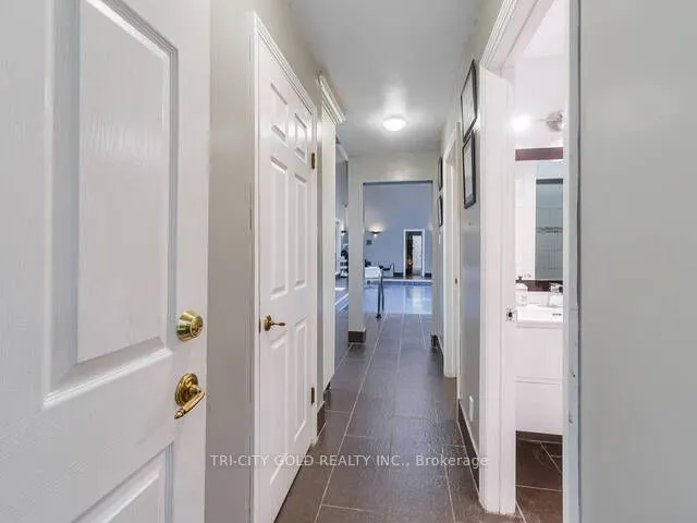 16 OCHS Drive