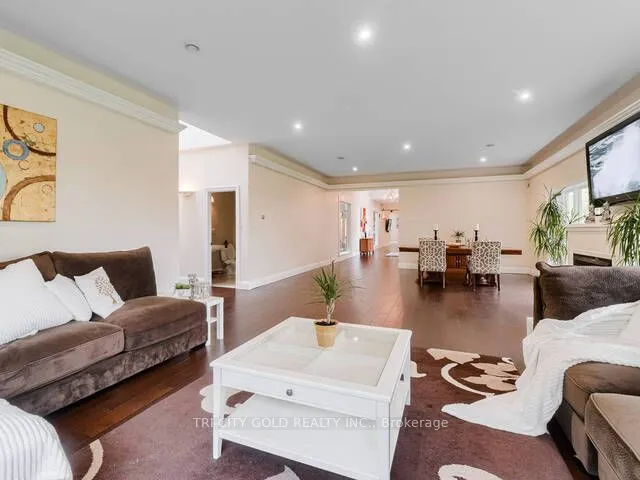 16 OCHS Drive