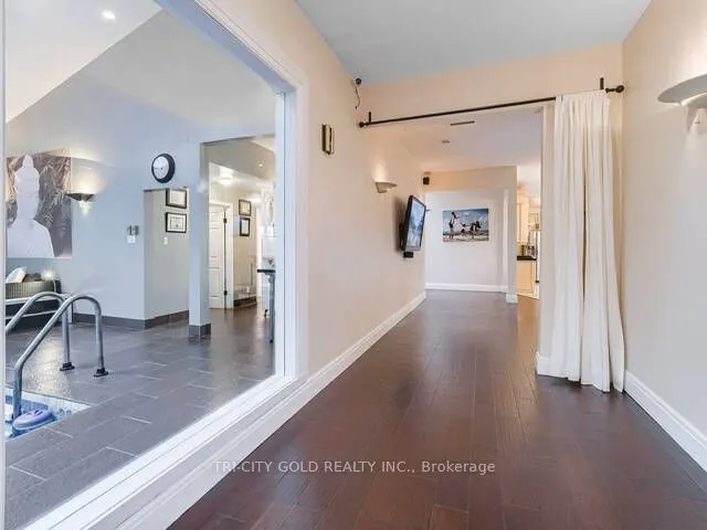 16 OCHS Drive