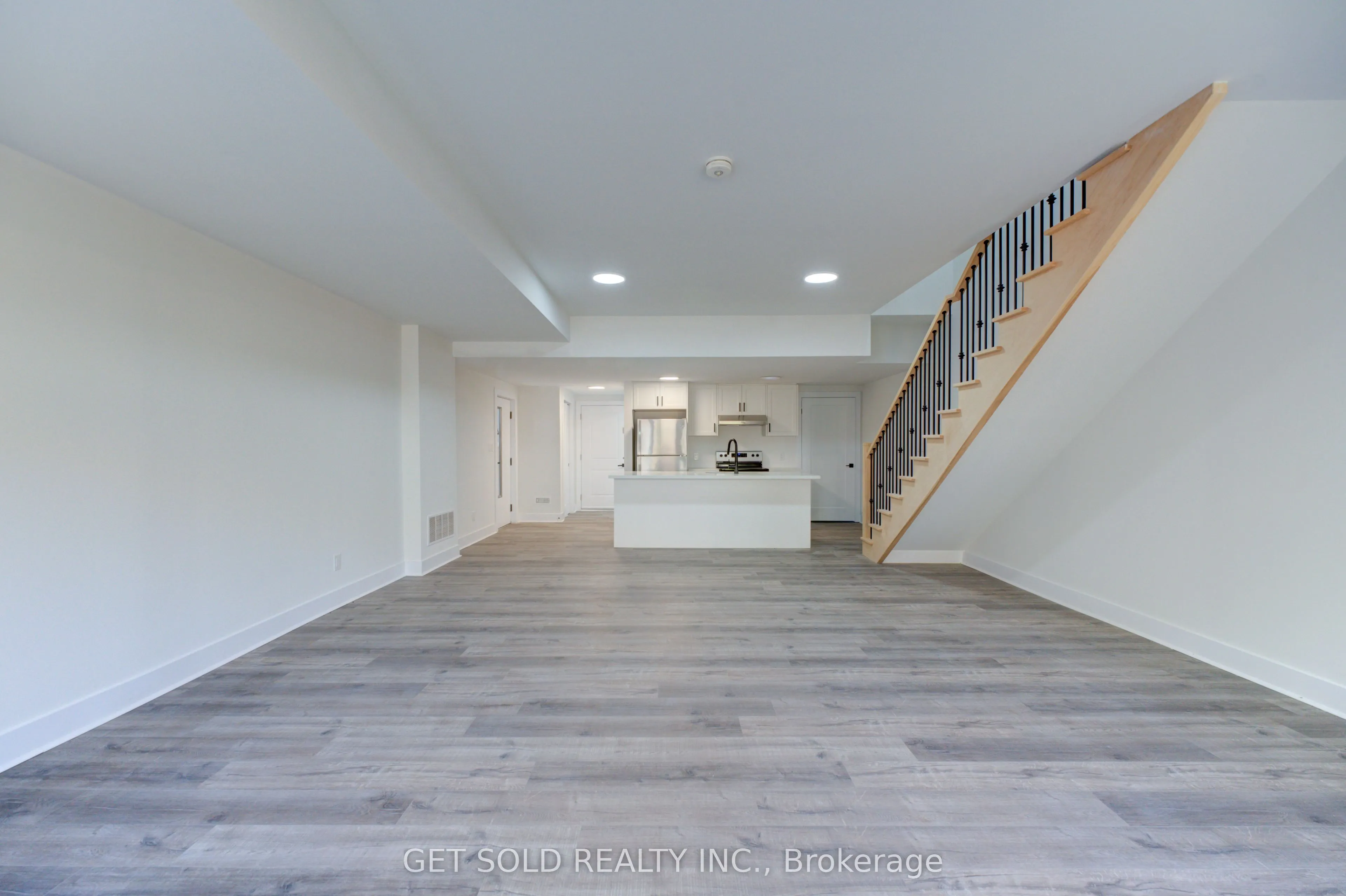 6701 Thorold Stone Road, #4
