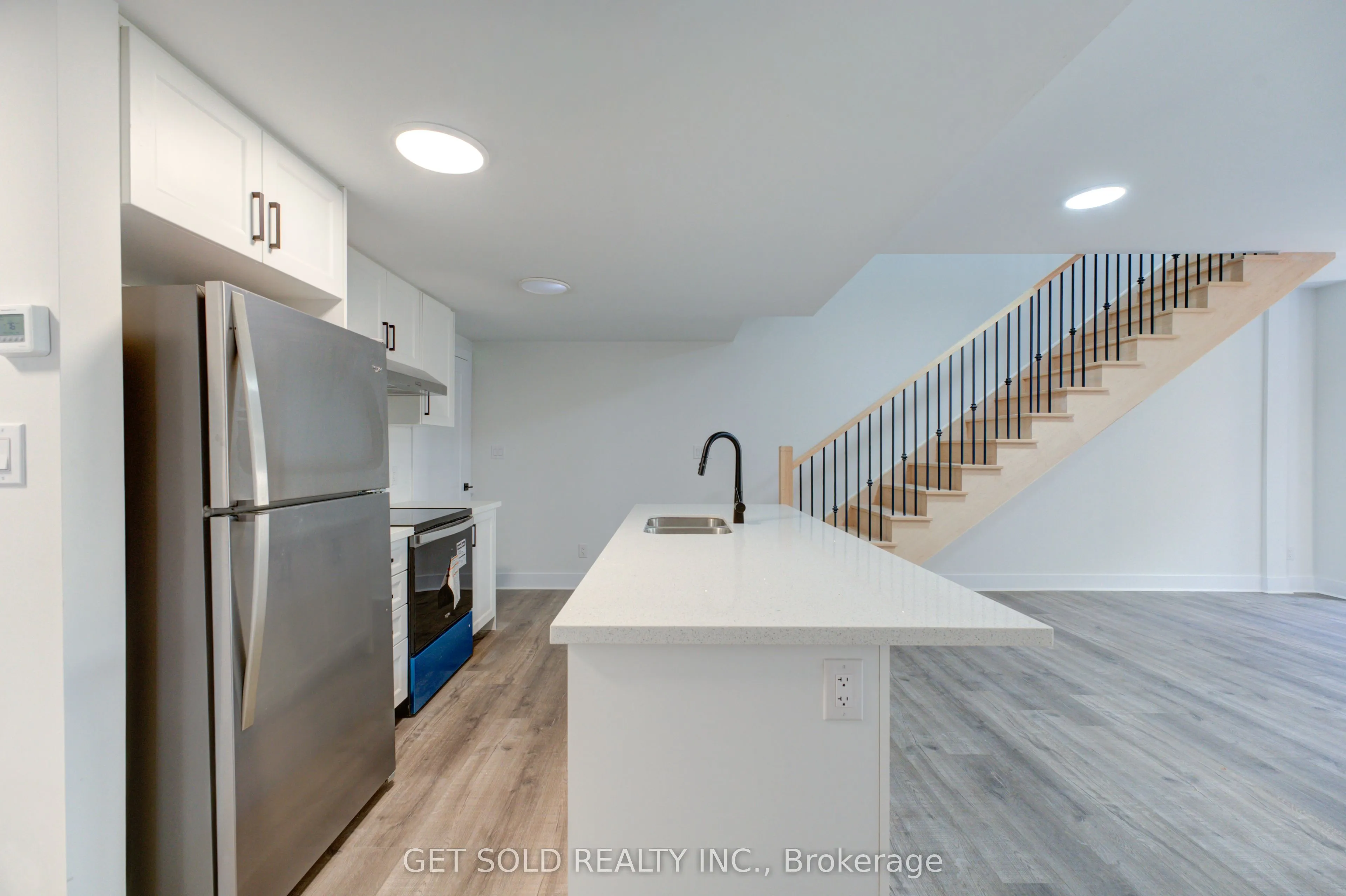 6701 Thorold Stone Road, #4