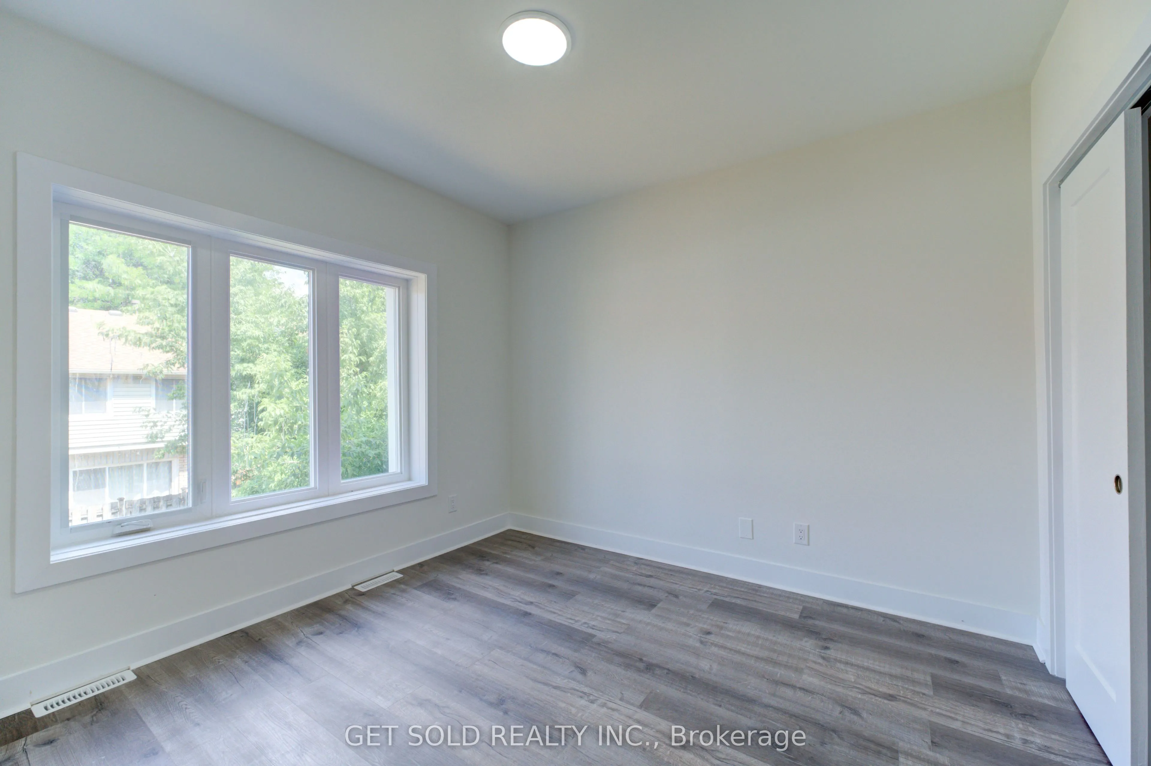 6701 Thorold Stone Road, #4