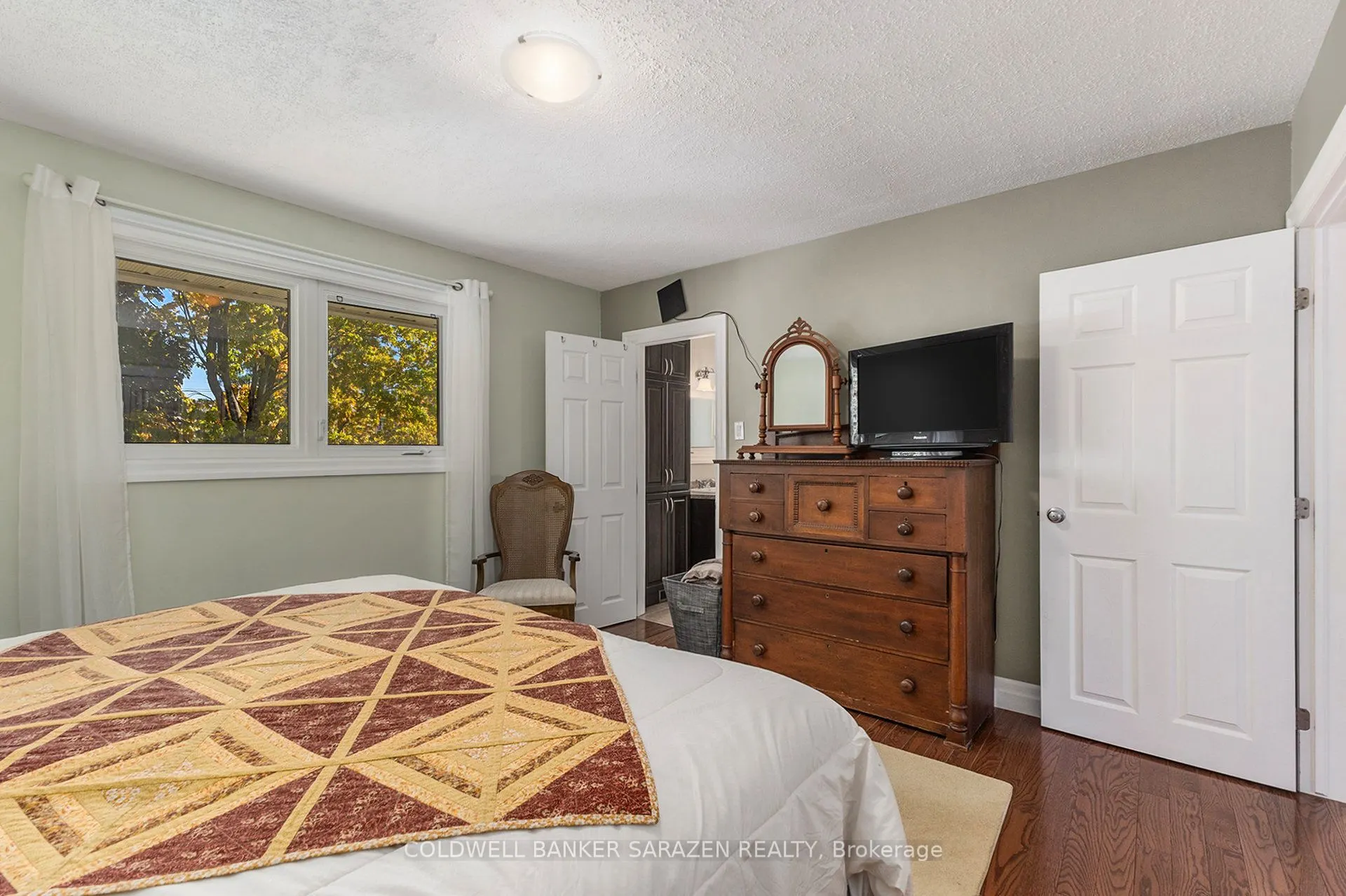 32 Wabalac Drive
