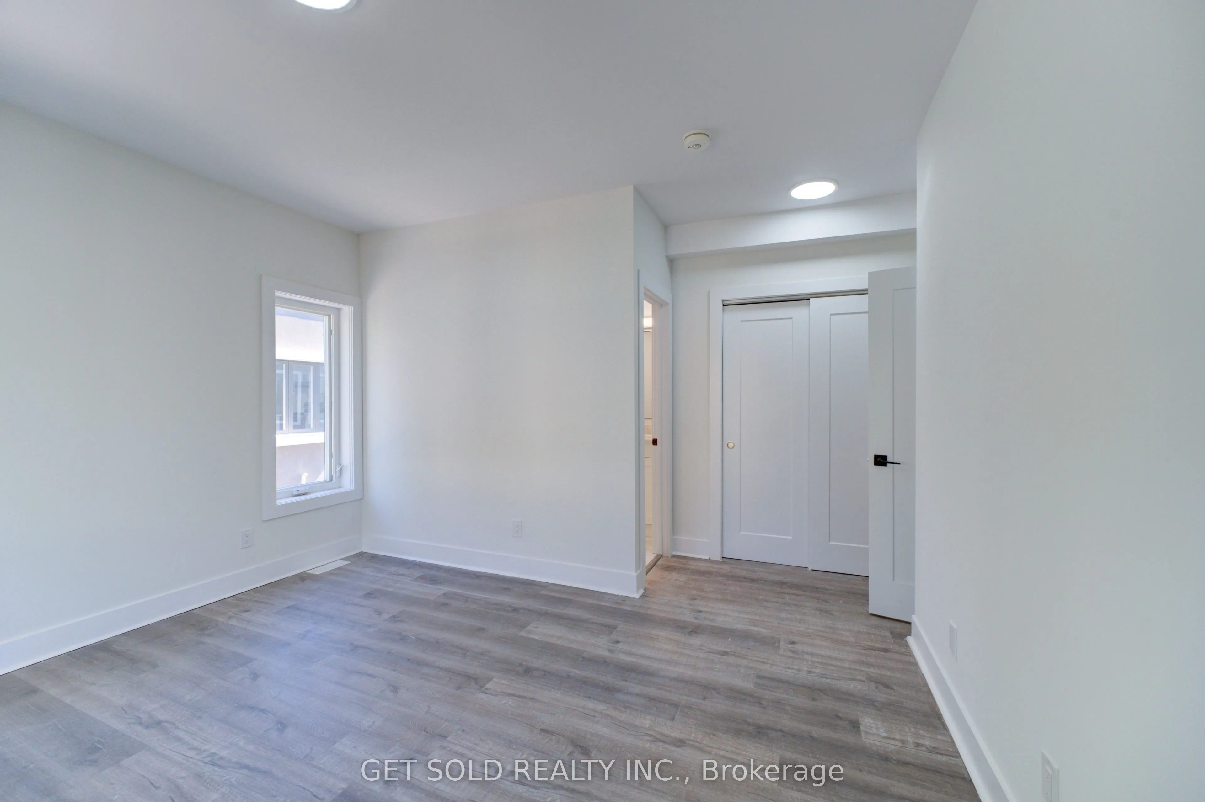 6701 Thorold Stone Road, #5