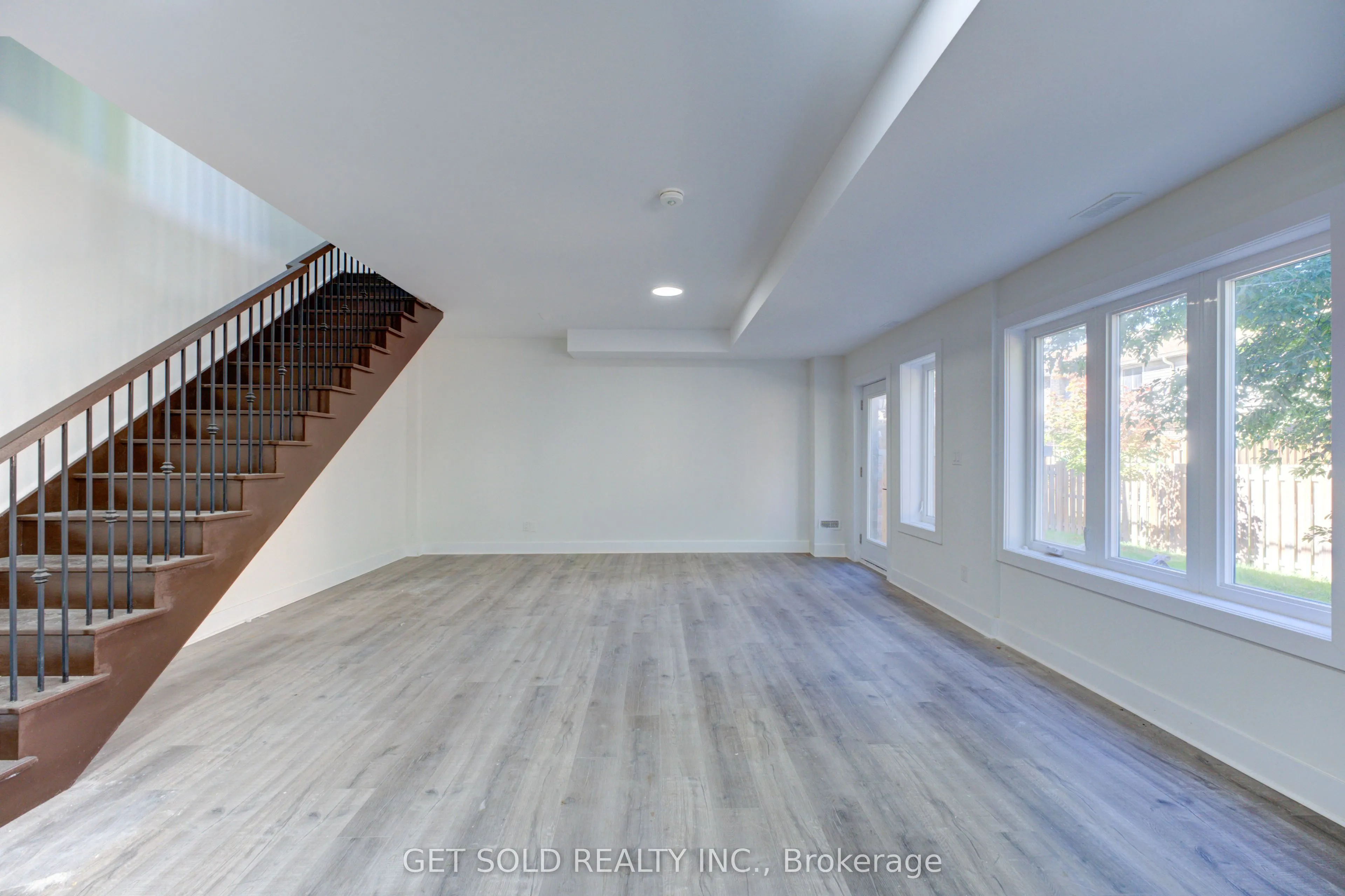 6701 Thorold Stone Road, #5