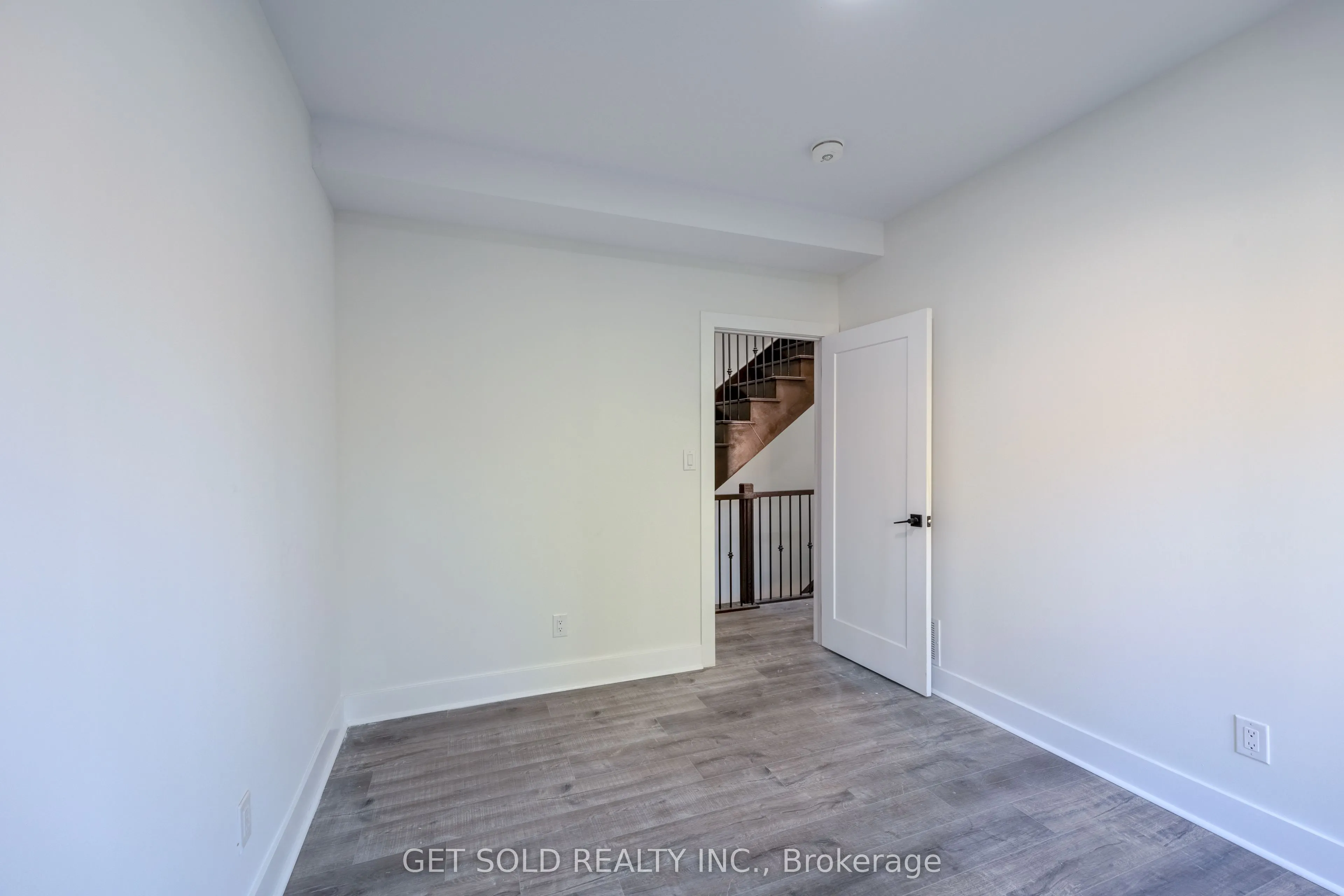 6701 Thorold Stone Road, #5