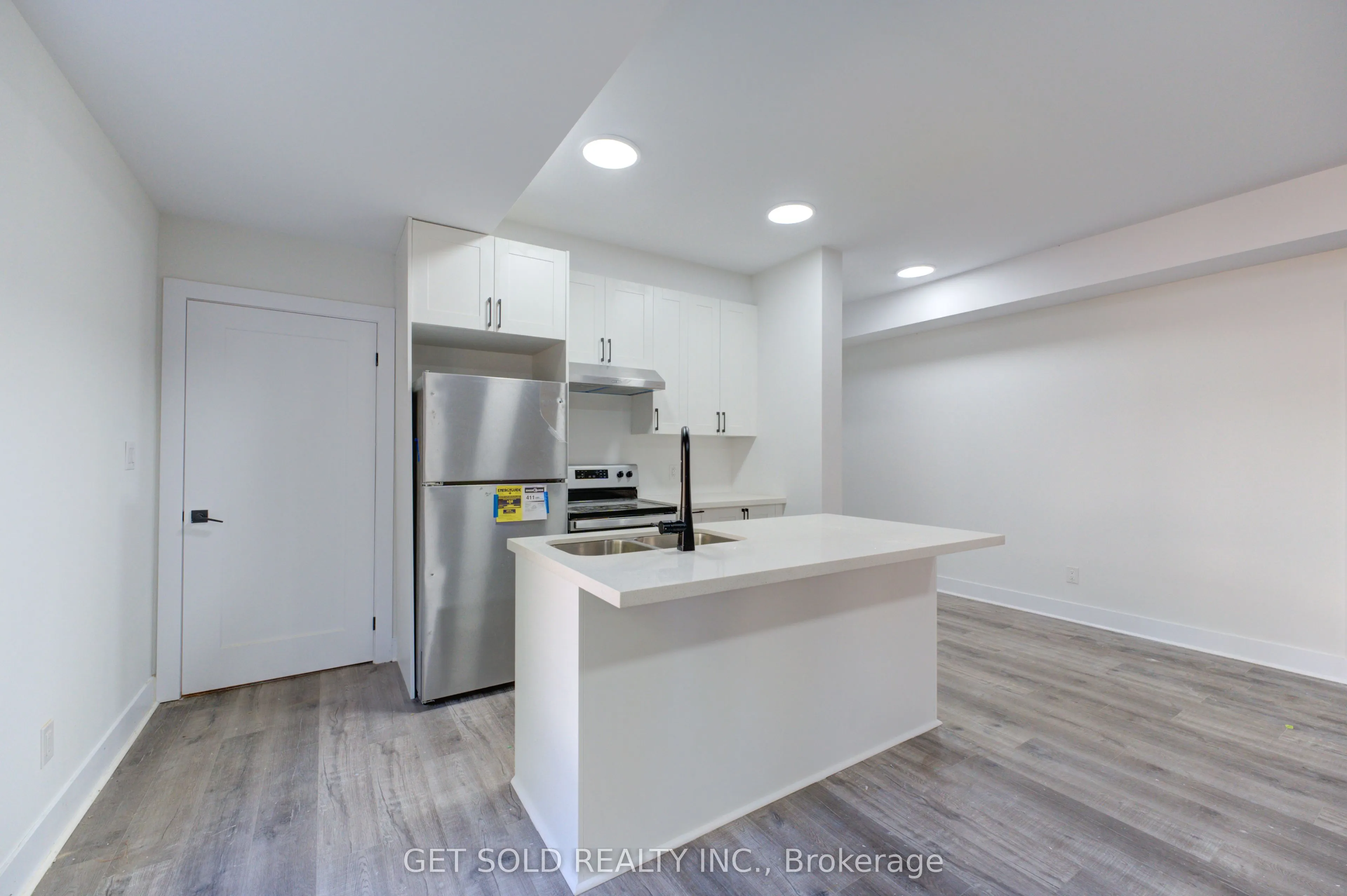6701 Thorold Stone Road, #5