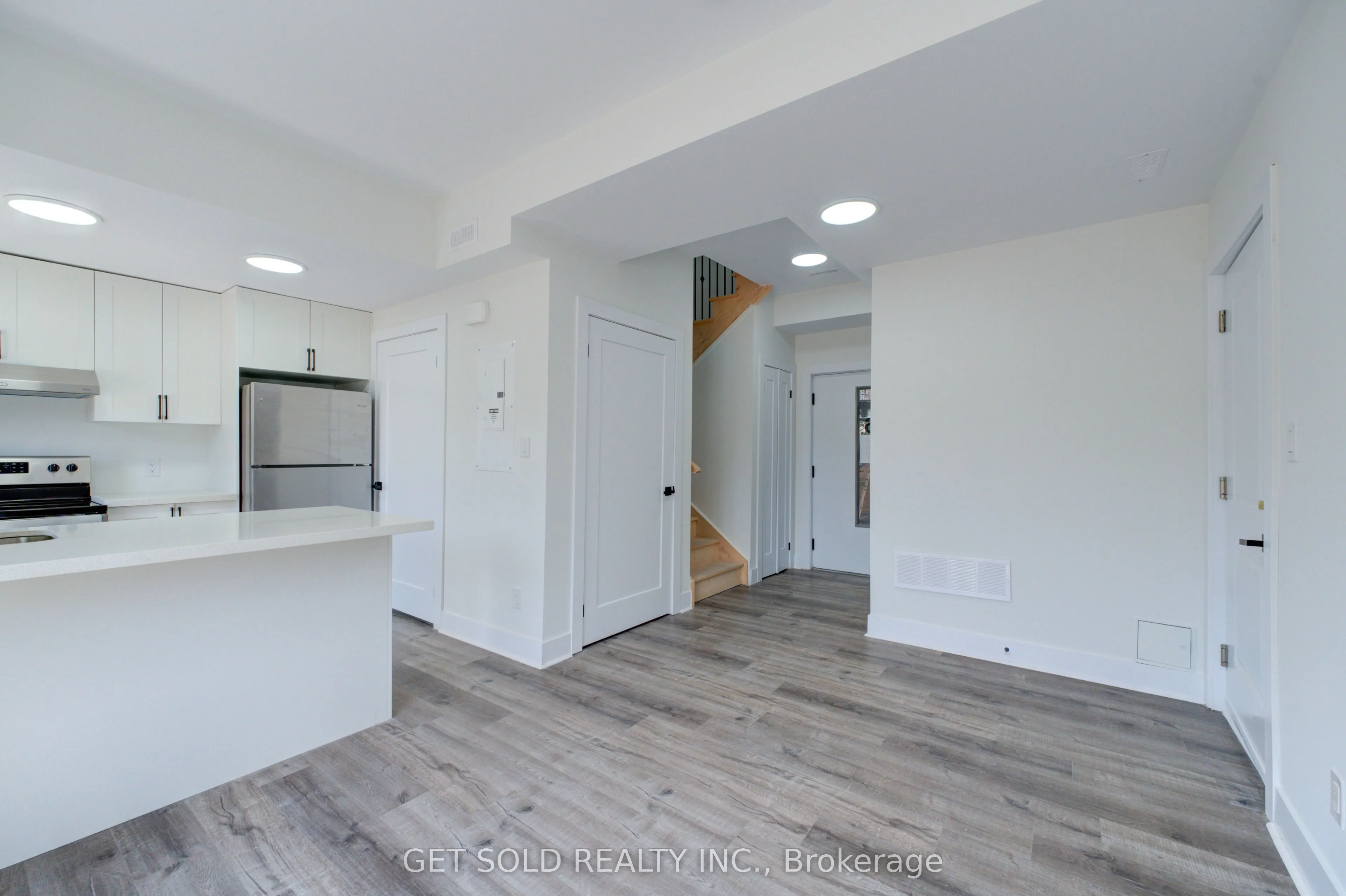6701 Thorold Stone Road, #6