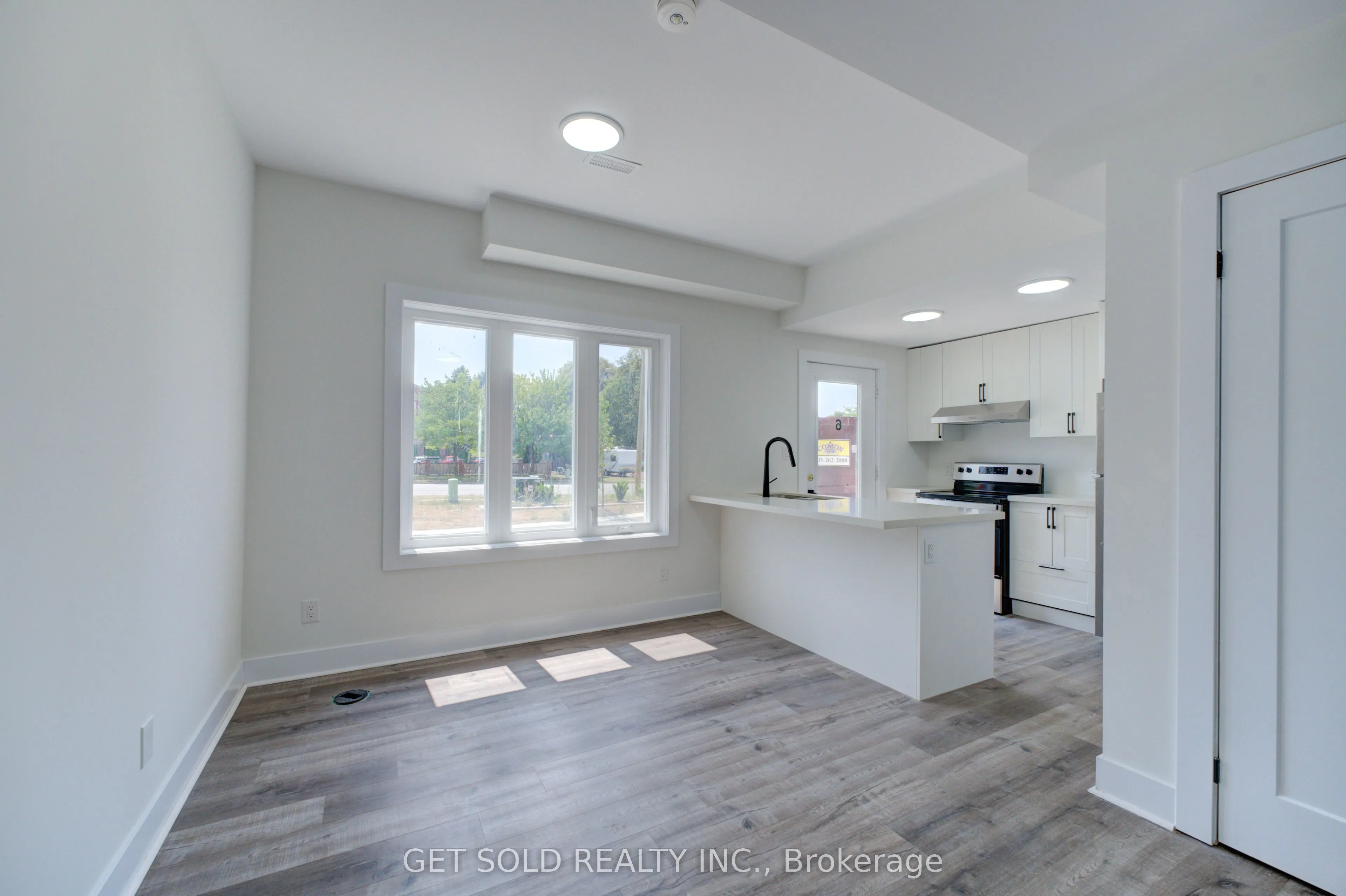 6701 Thorold Stone Road, #6
