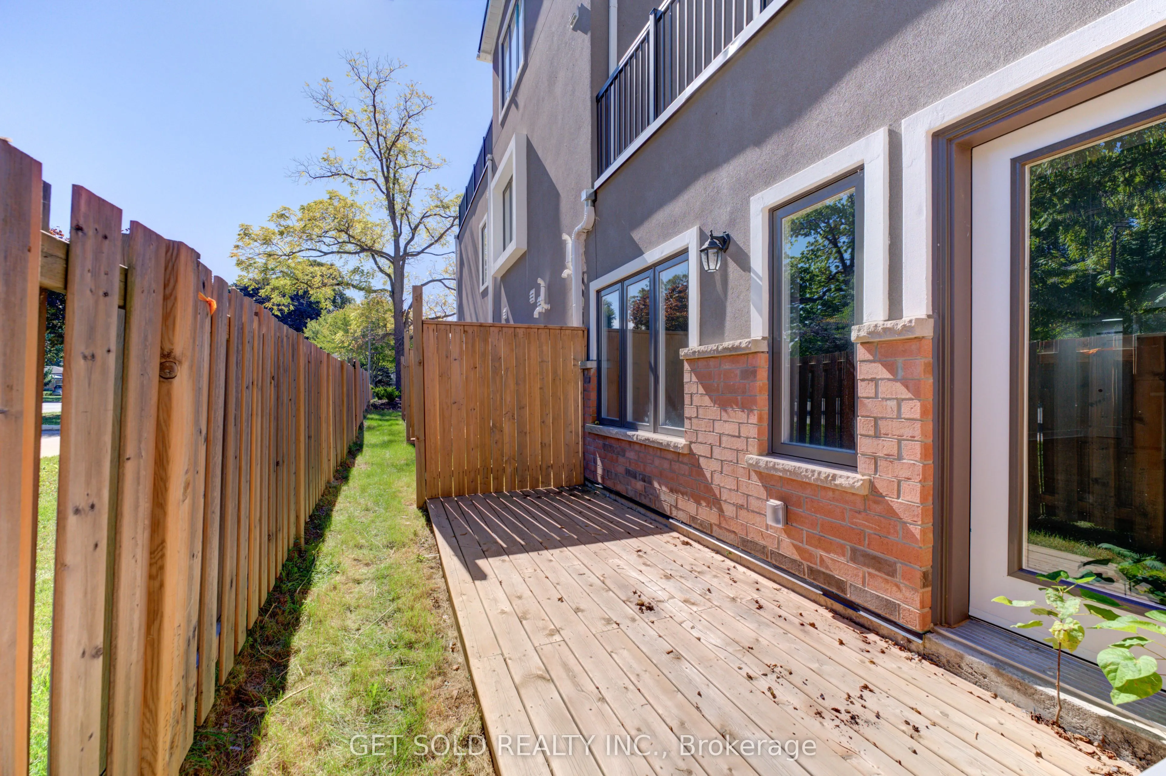 6701 Thorold Stone Road, #7