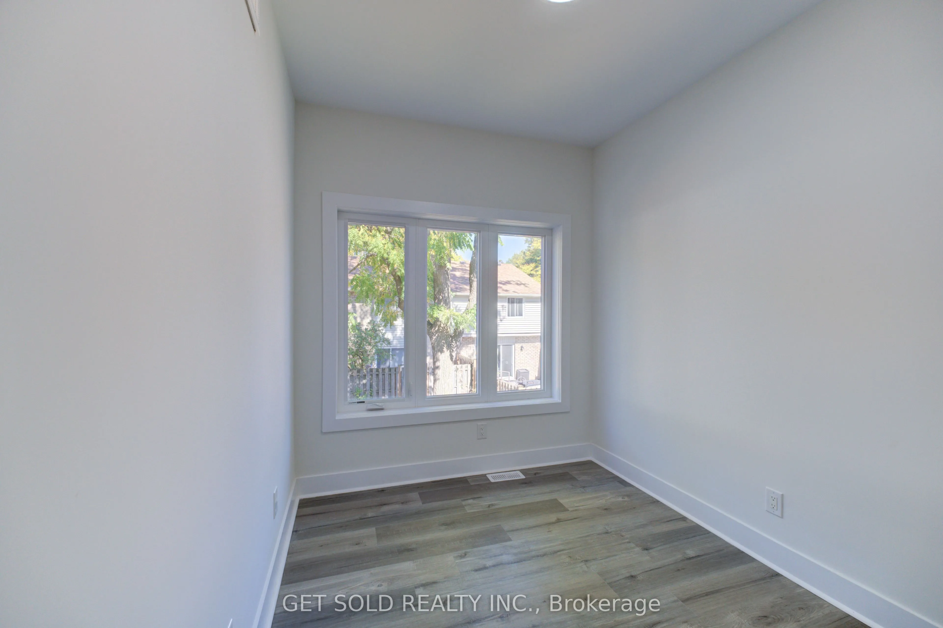 6701 Thorold Stone Road, #7
