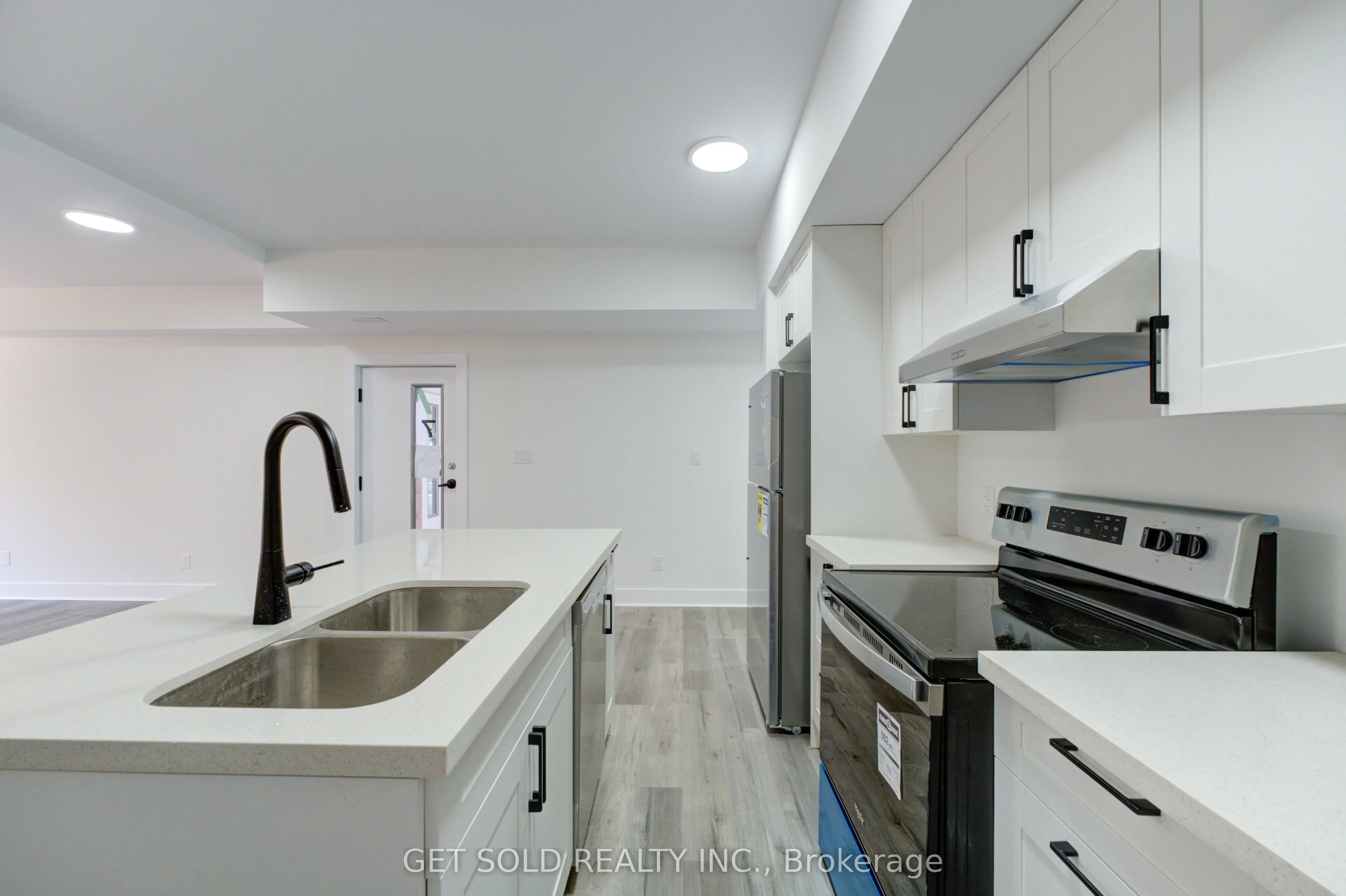 6701 Thorold Stone Road, #7