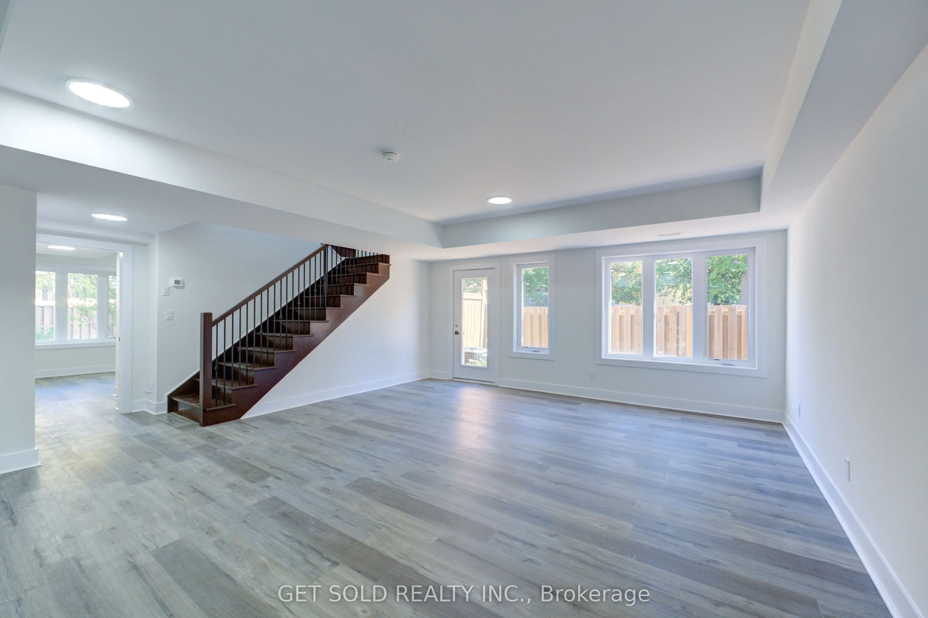 6701 Thorold Stone Road, #7