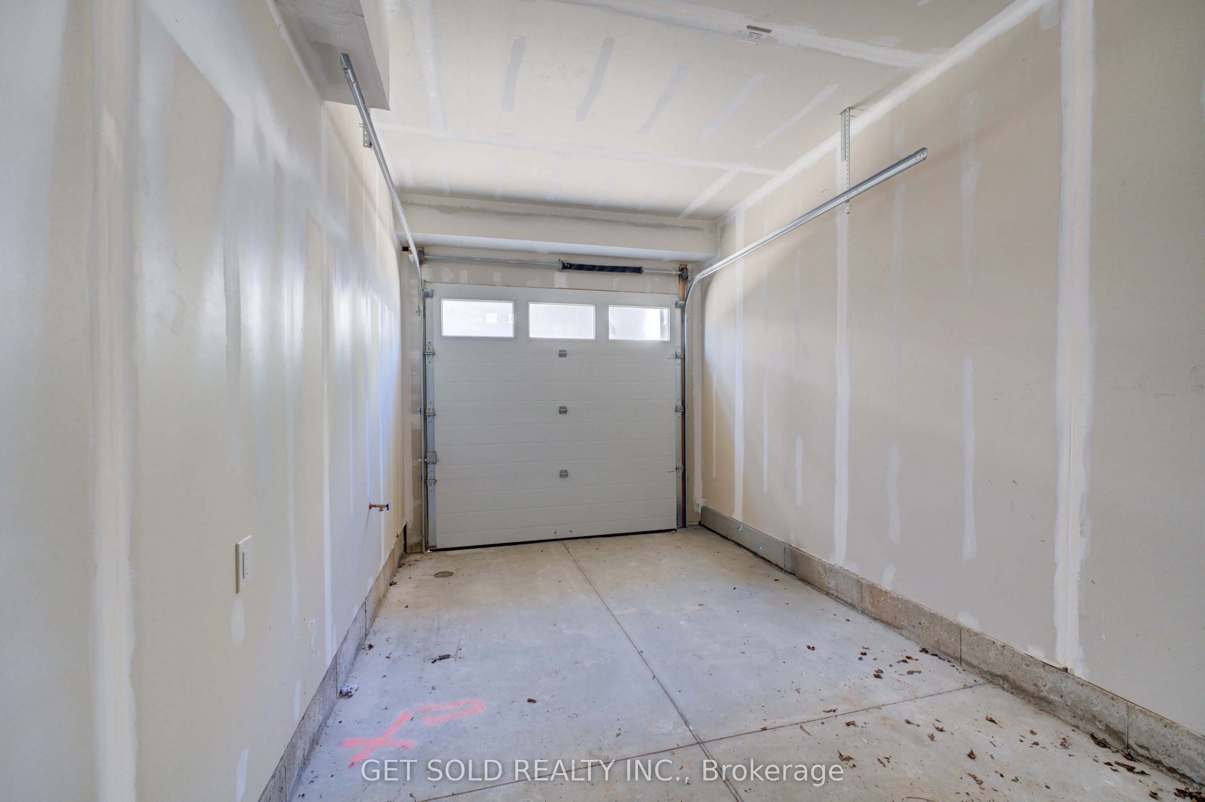 6701 Thorold Stone Road, #7