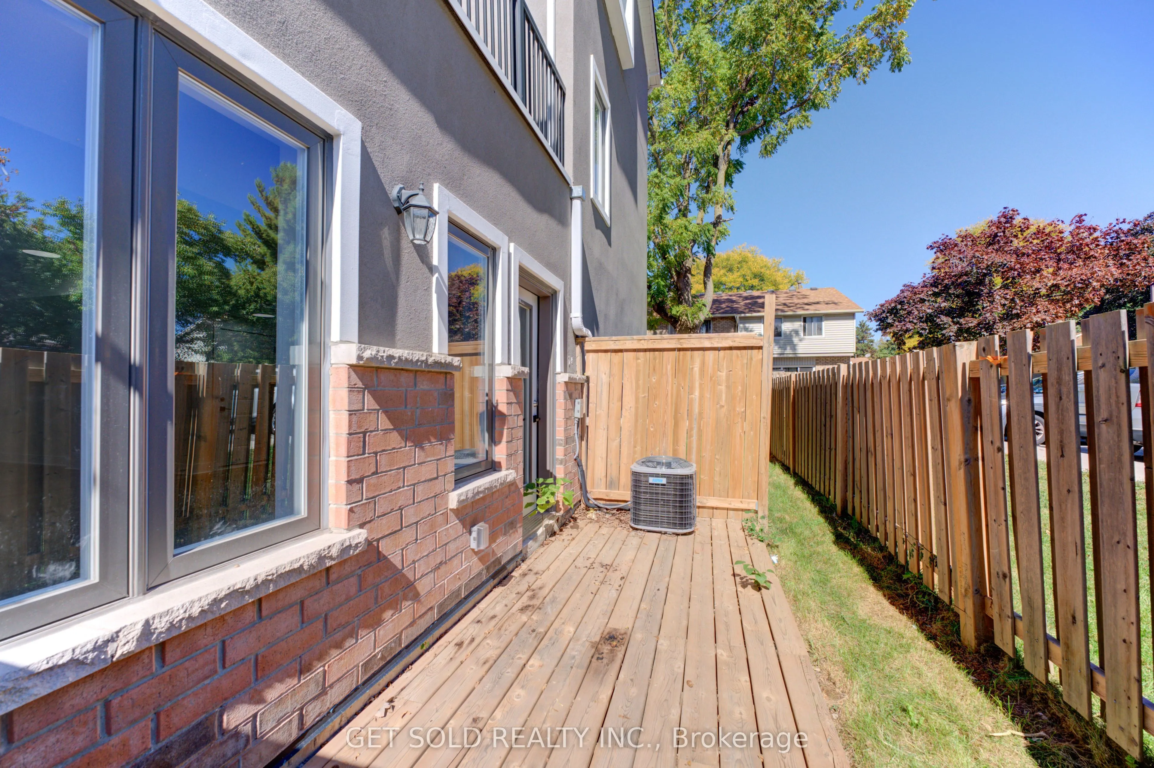 6701 Thorold Stone Road, #7
