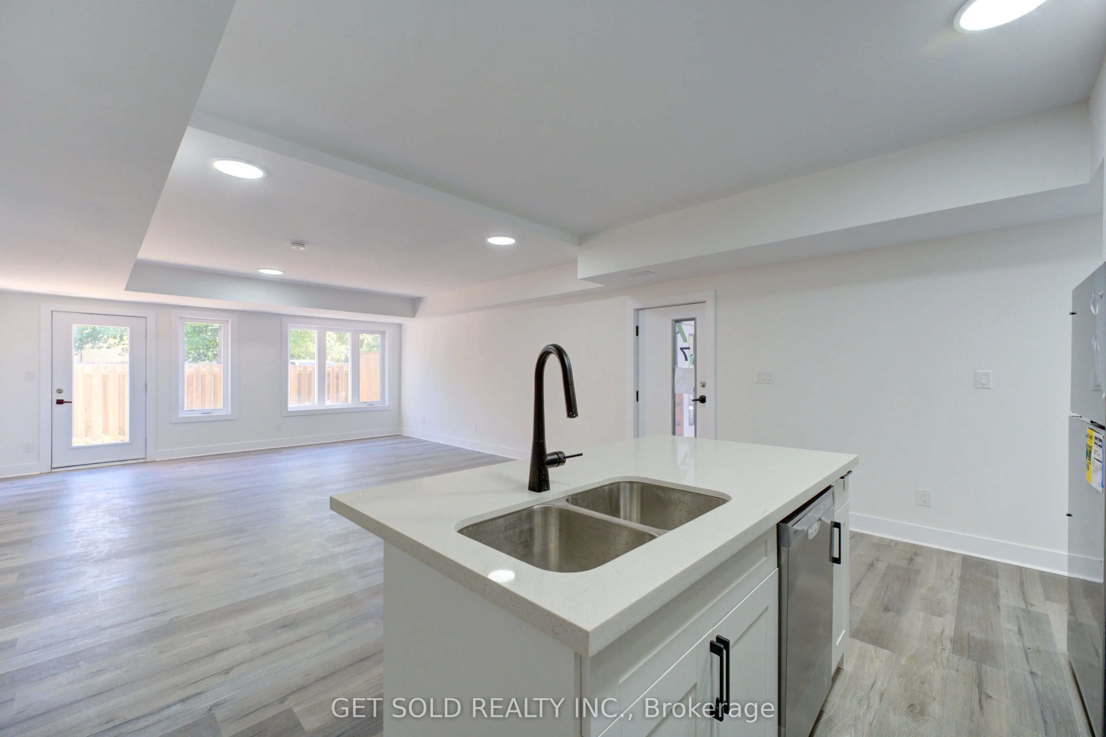 6701 Thorold Stone Road, #7