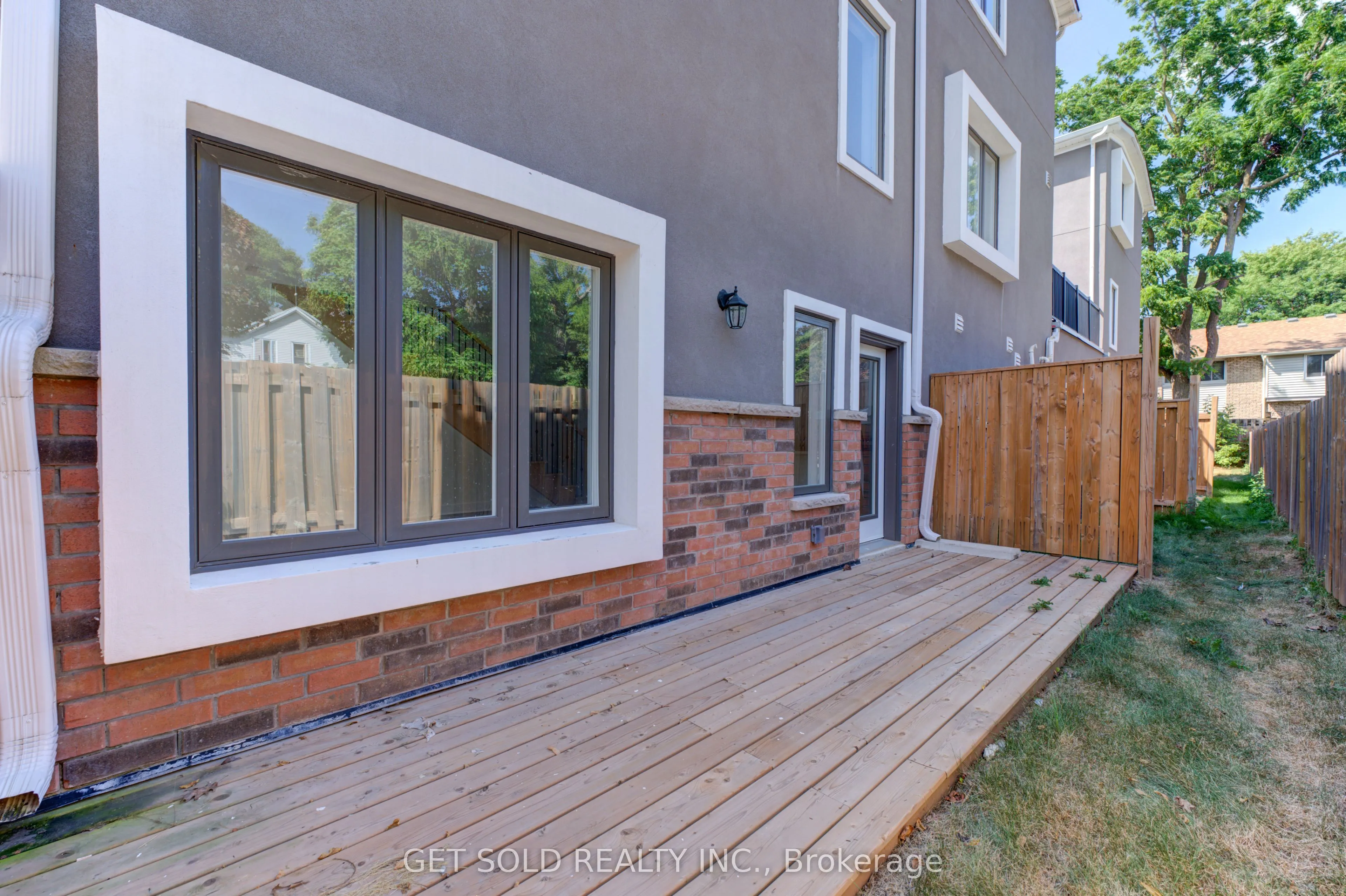 6701 Thoroldstone Road, #8