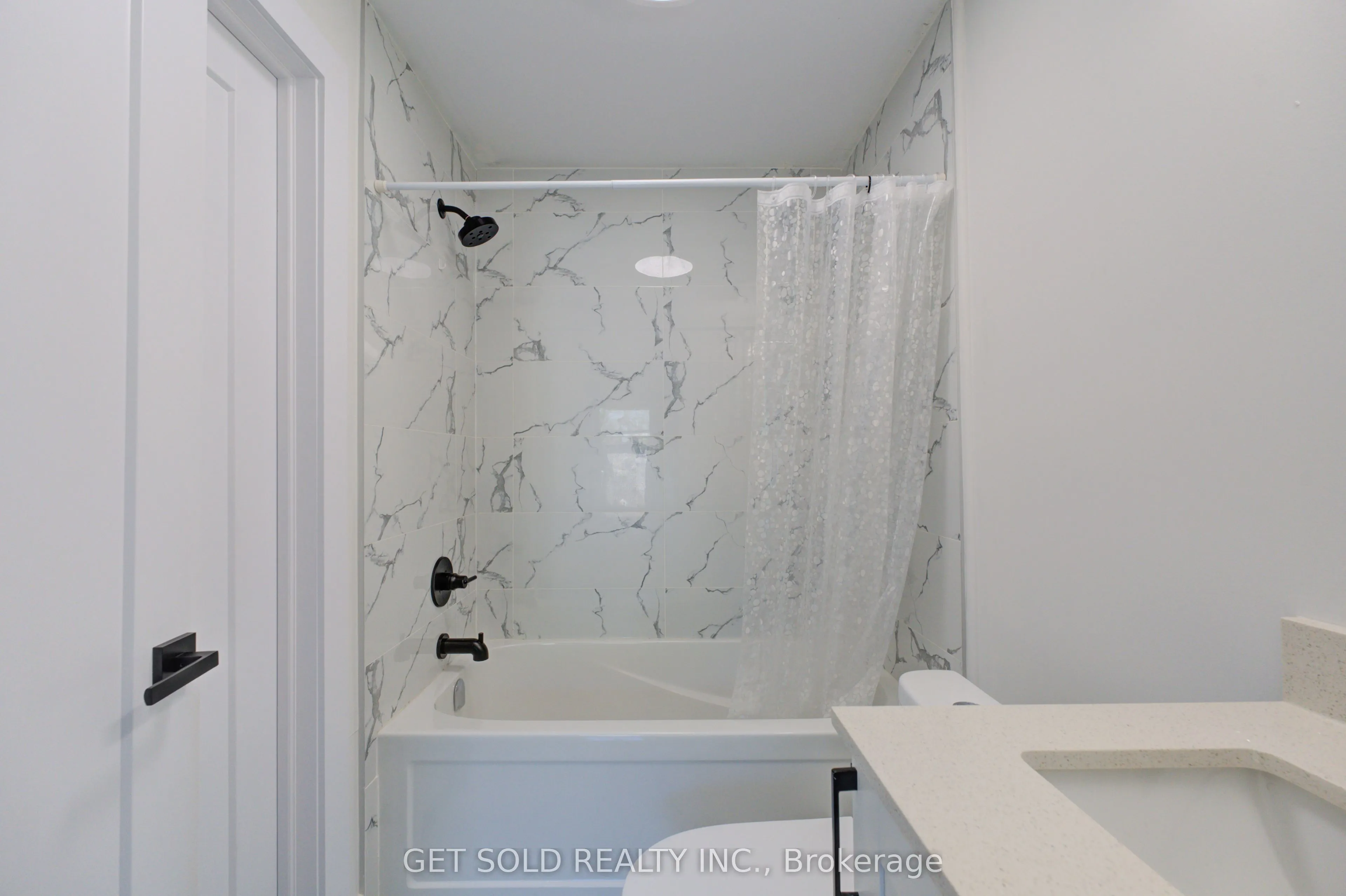 6701 Thoroldstone Road, #8
