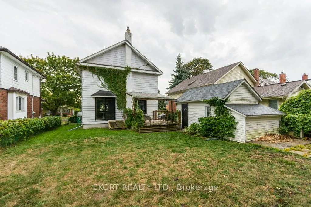 302 Bridge Street E