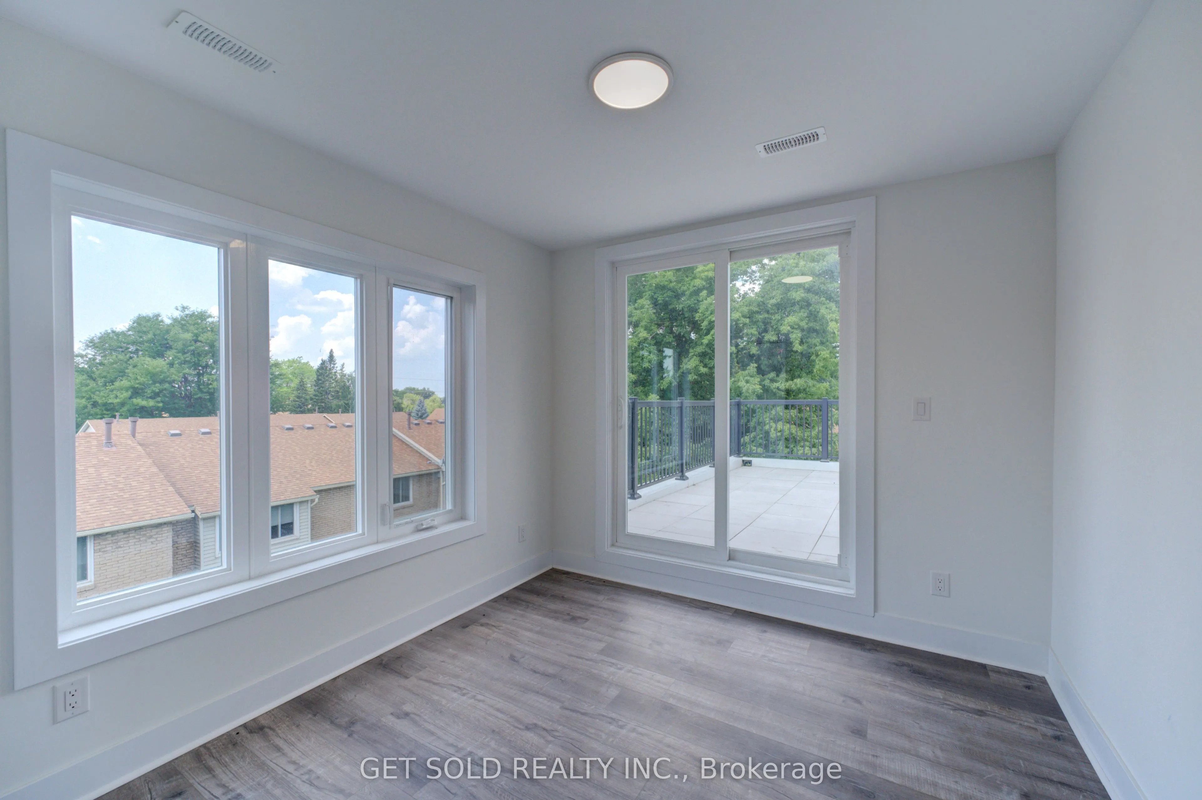 6701 Thoroldstone Road, #9