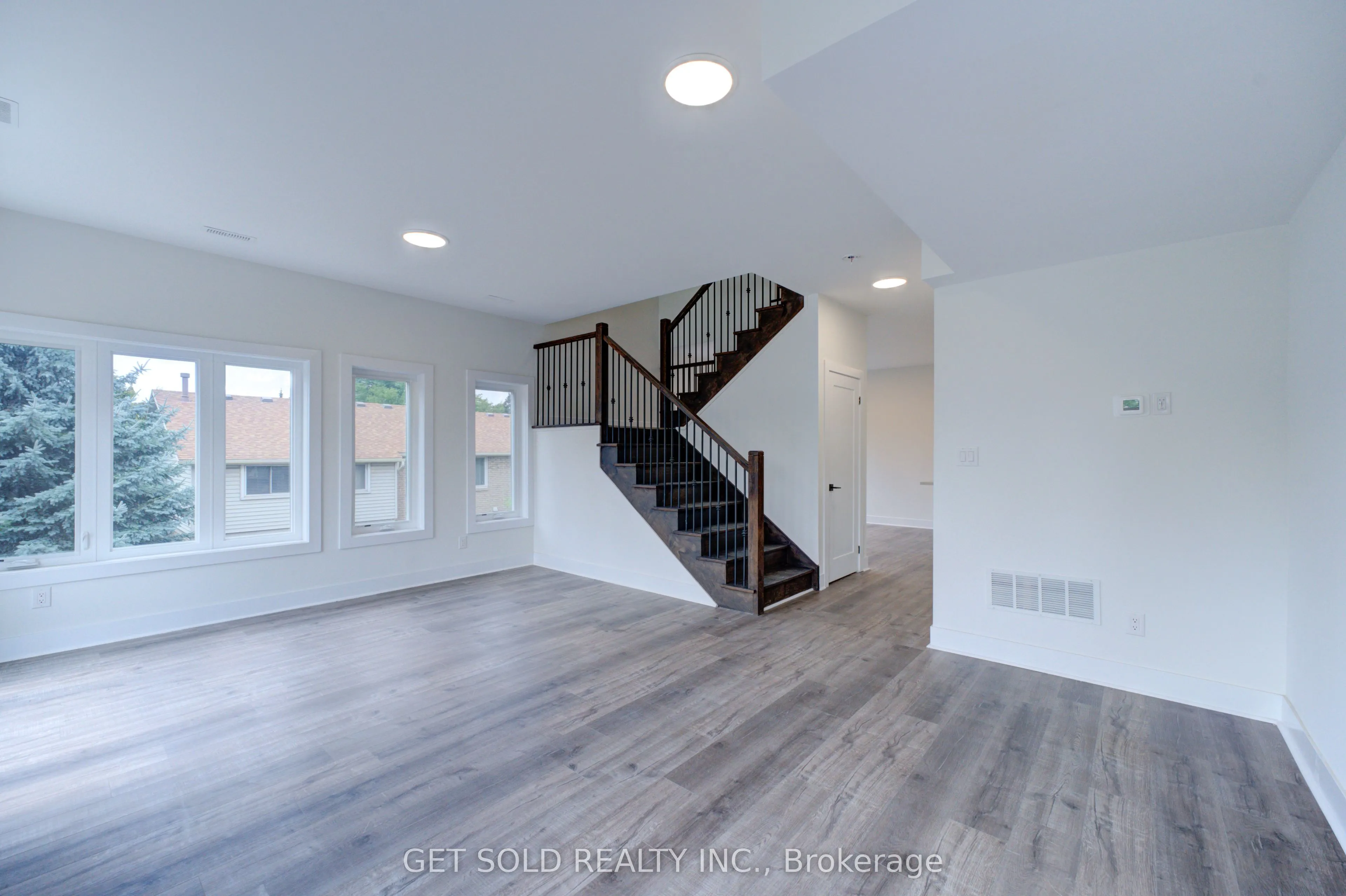 6701 Thoroldstone Road, #9