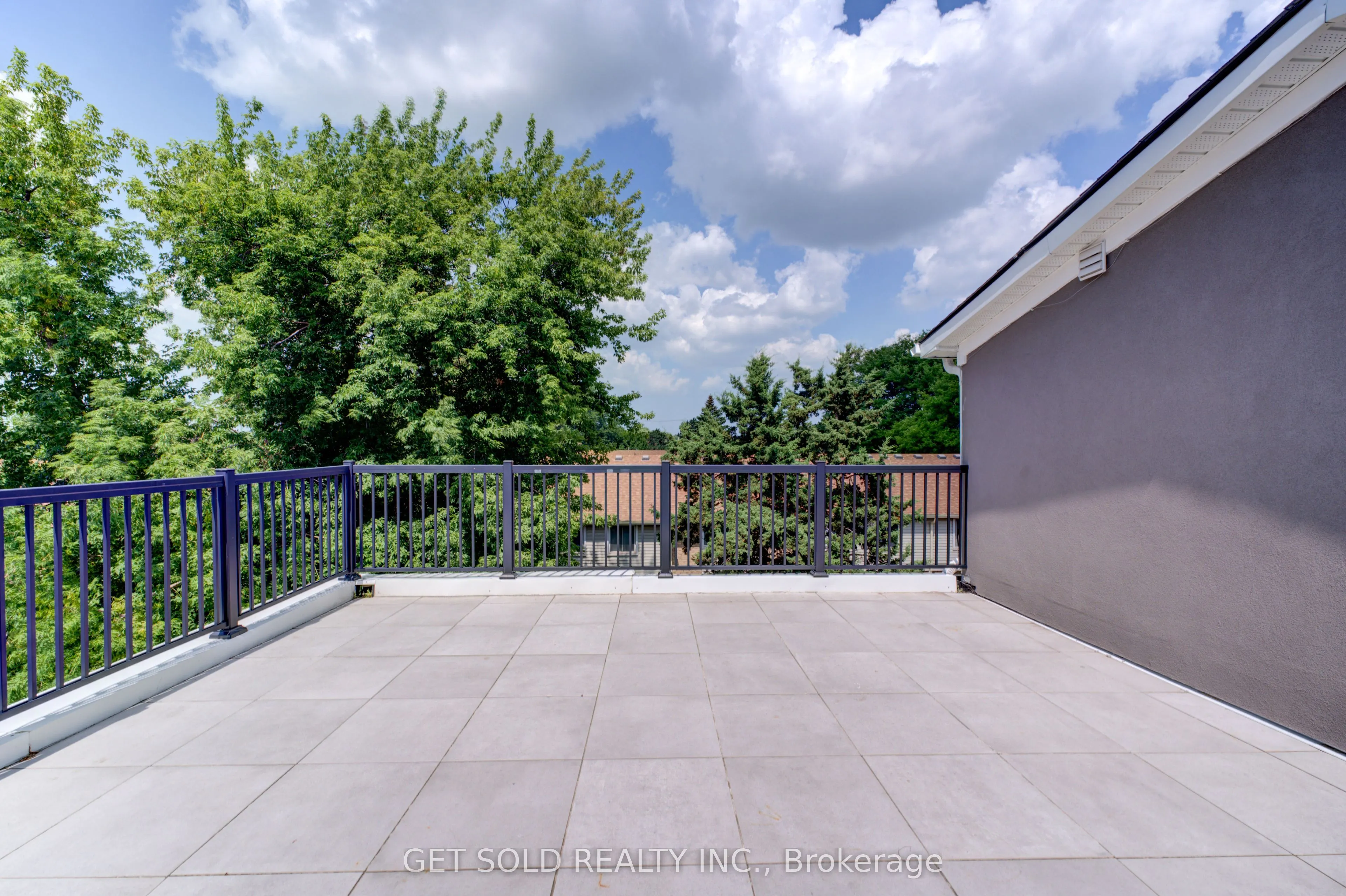 6701 Thoroldstone Road, #9