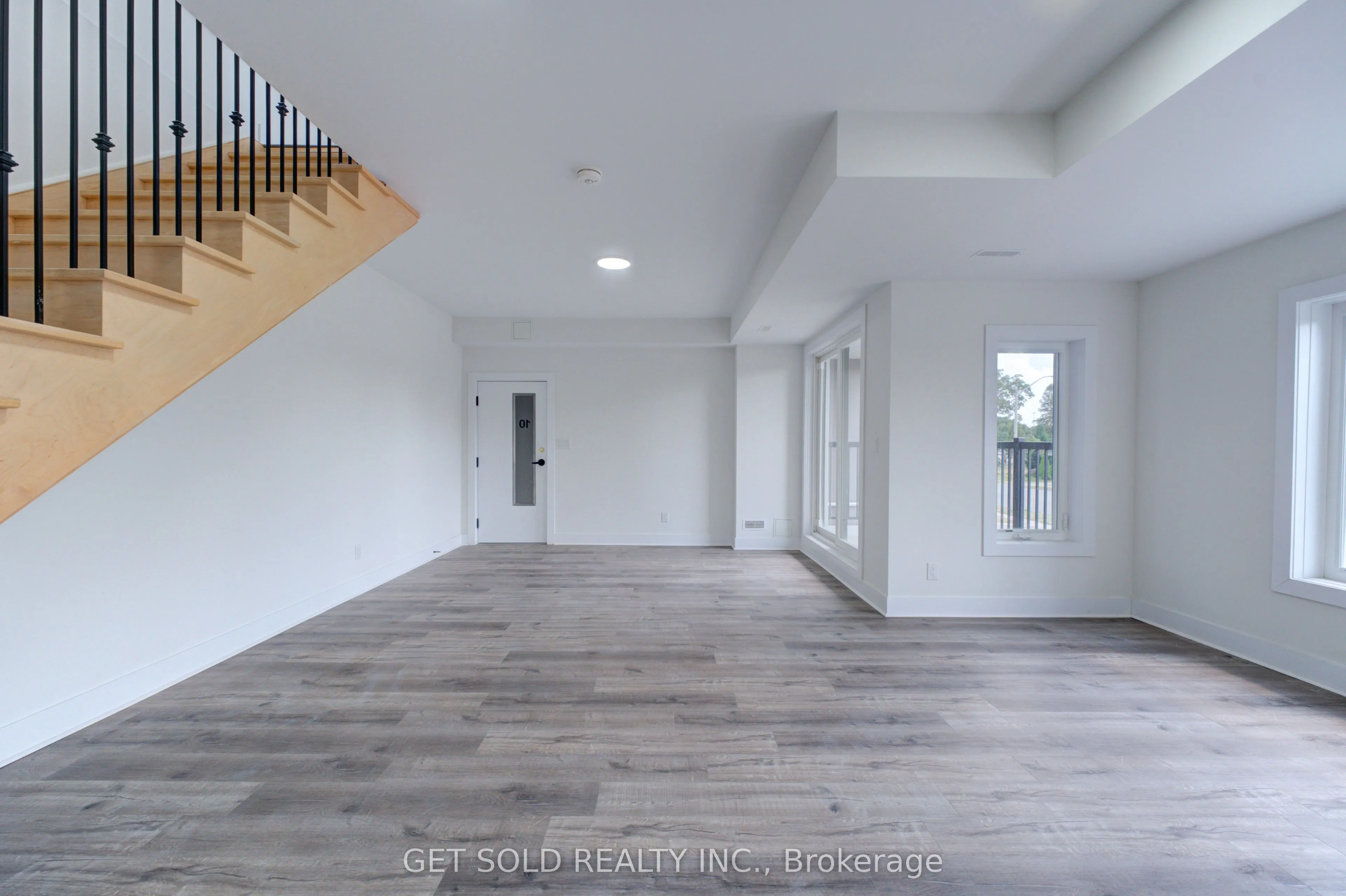 6701 Thoroldstone Road, #10