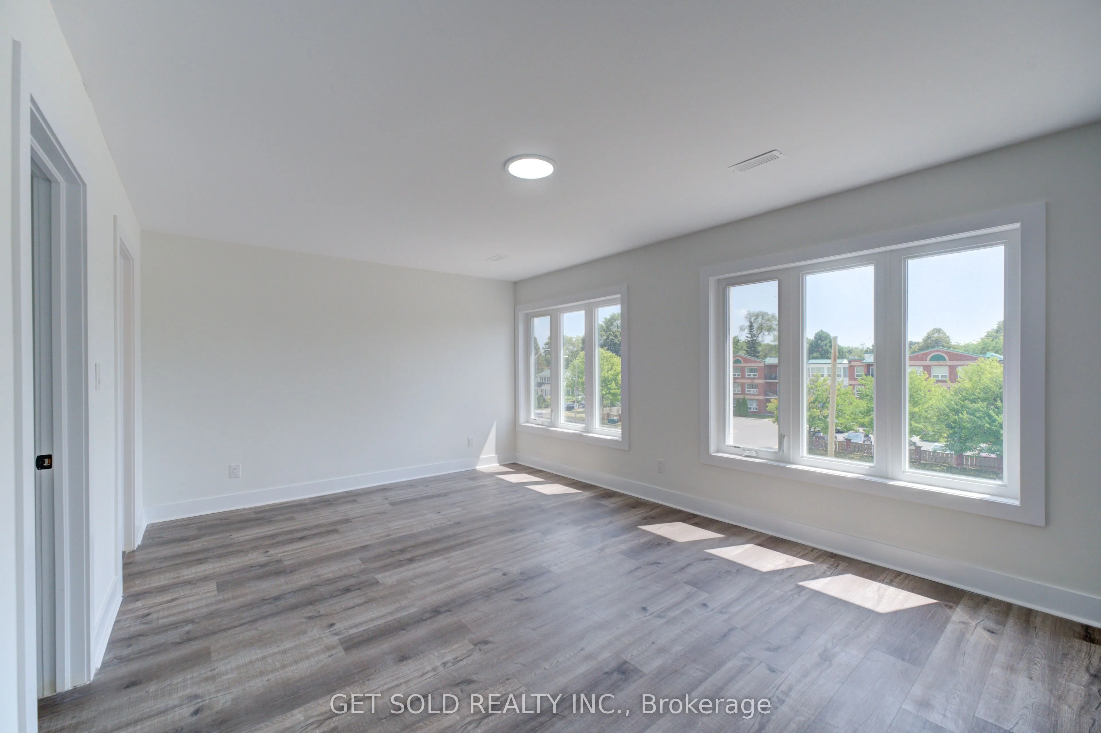 6701 Thoroldstone Road, #10