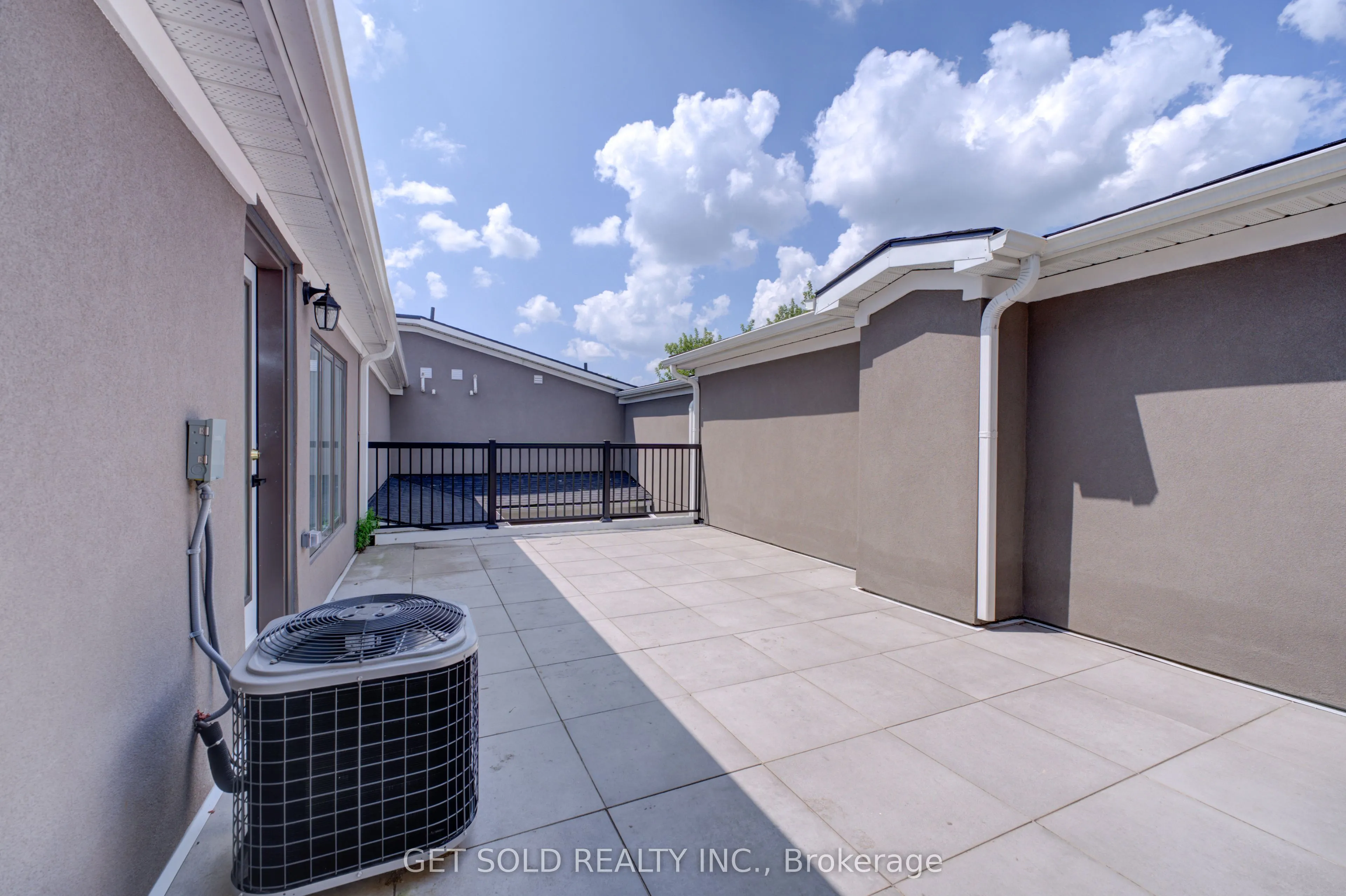 6701 Thoroldstone Road, #10