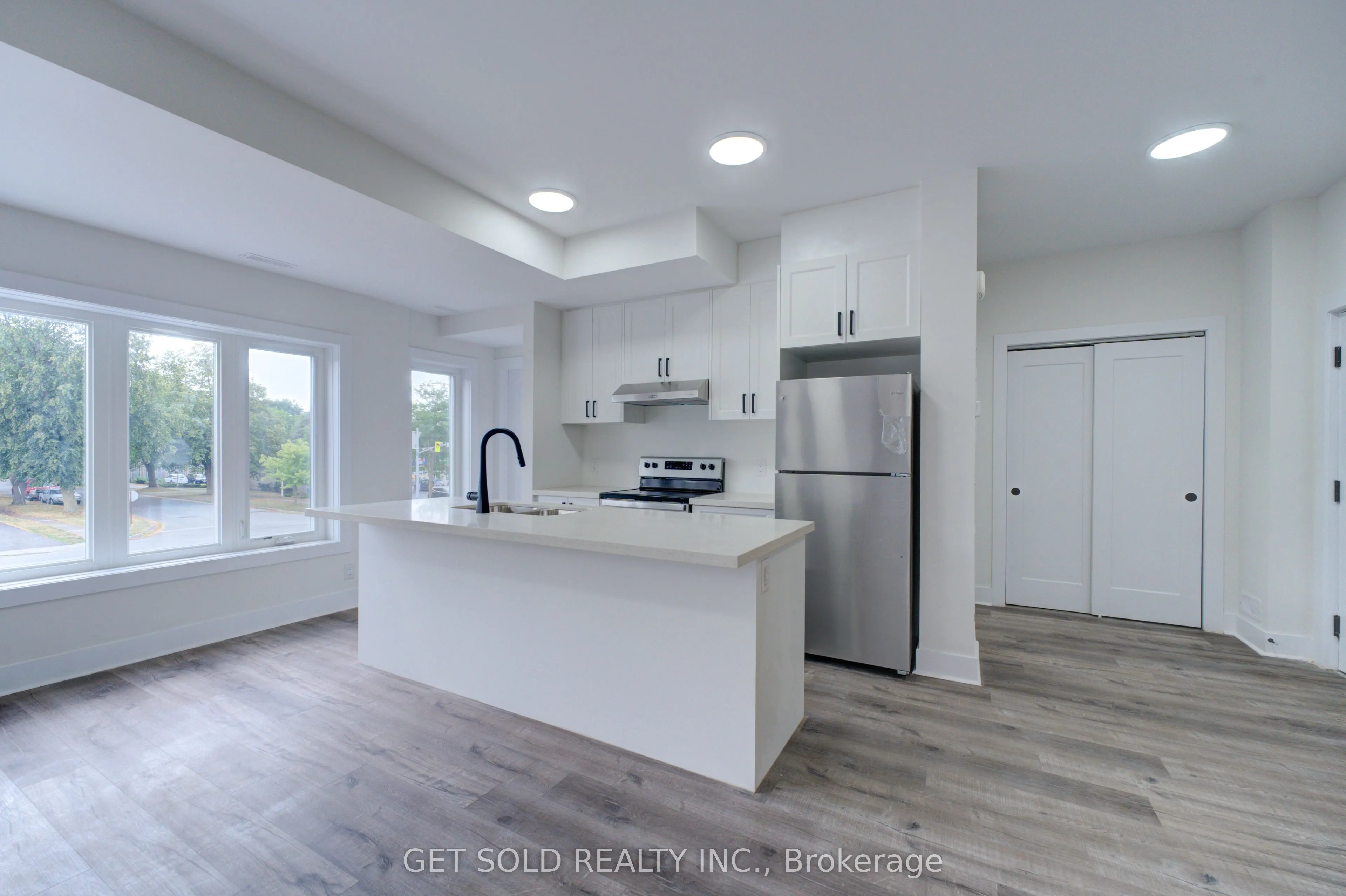 6701 Thoroldstone Road, #10