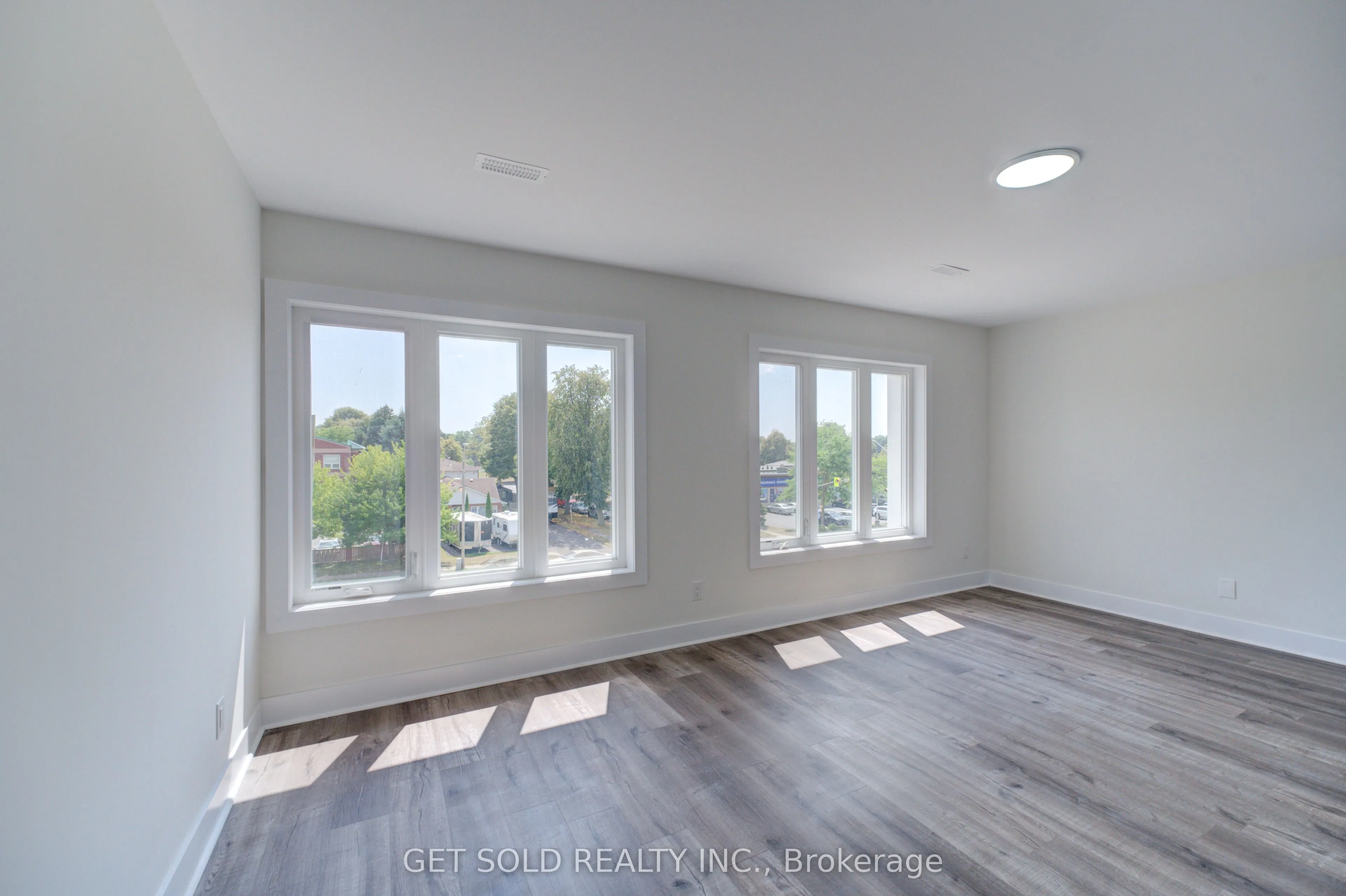 6701 Thoroldstone Road, #10