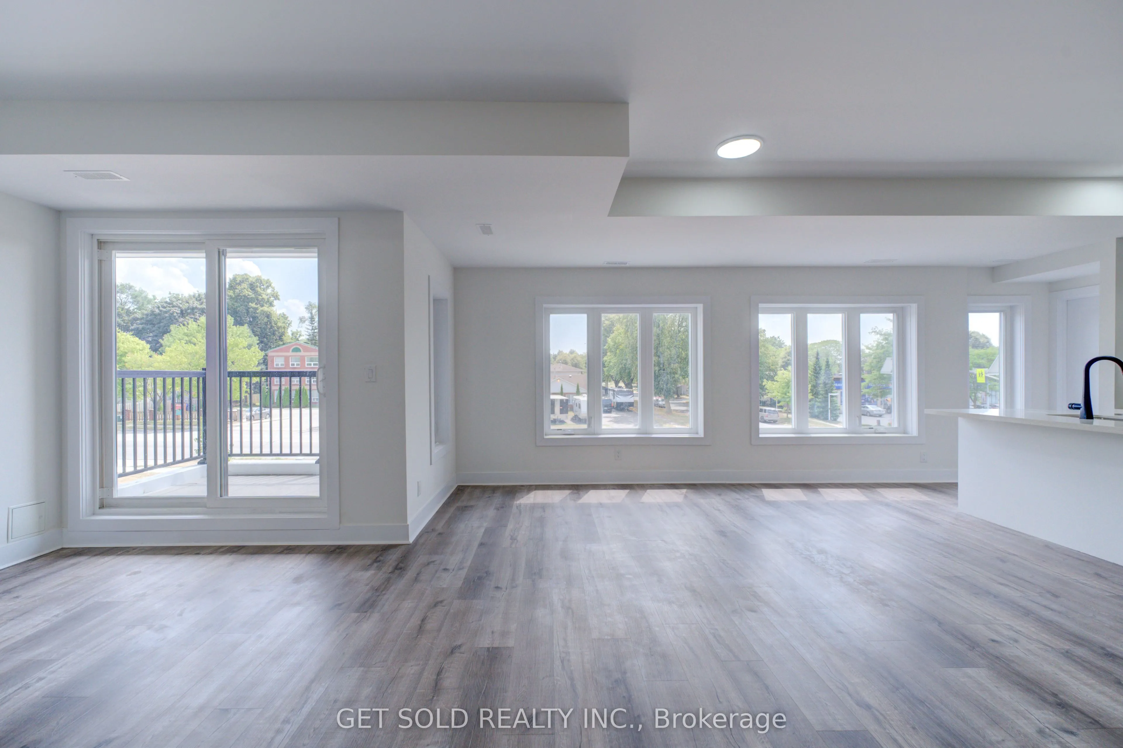 6701 Thoroldstone Road, #10