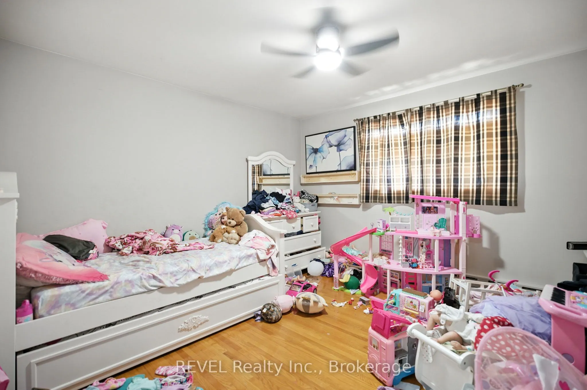46 Collier Road S
