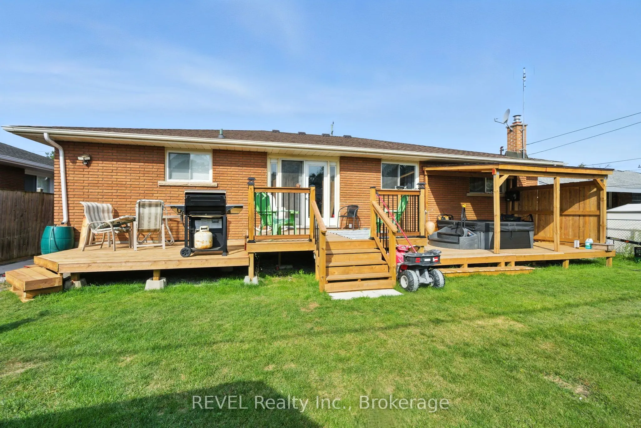 46 Collier Road S