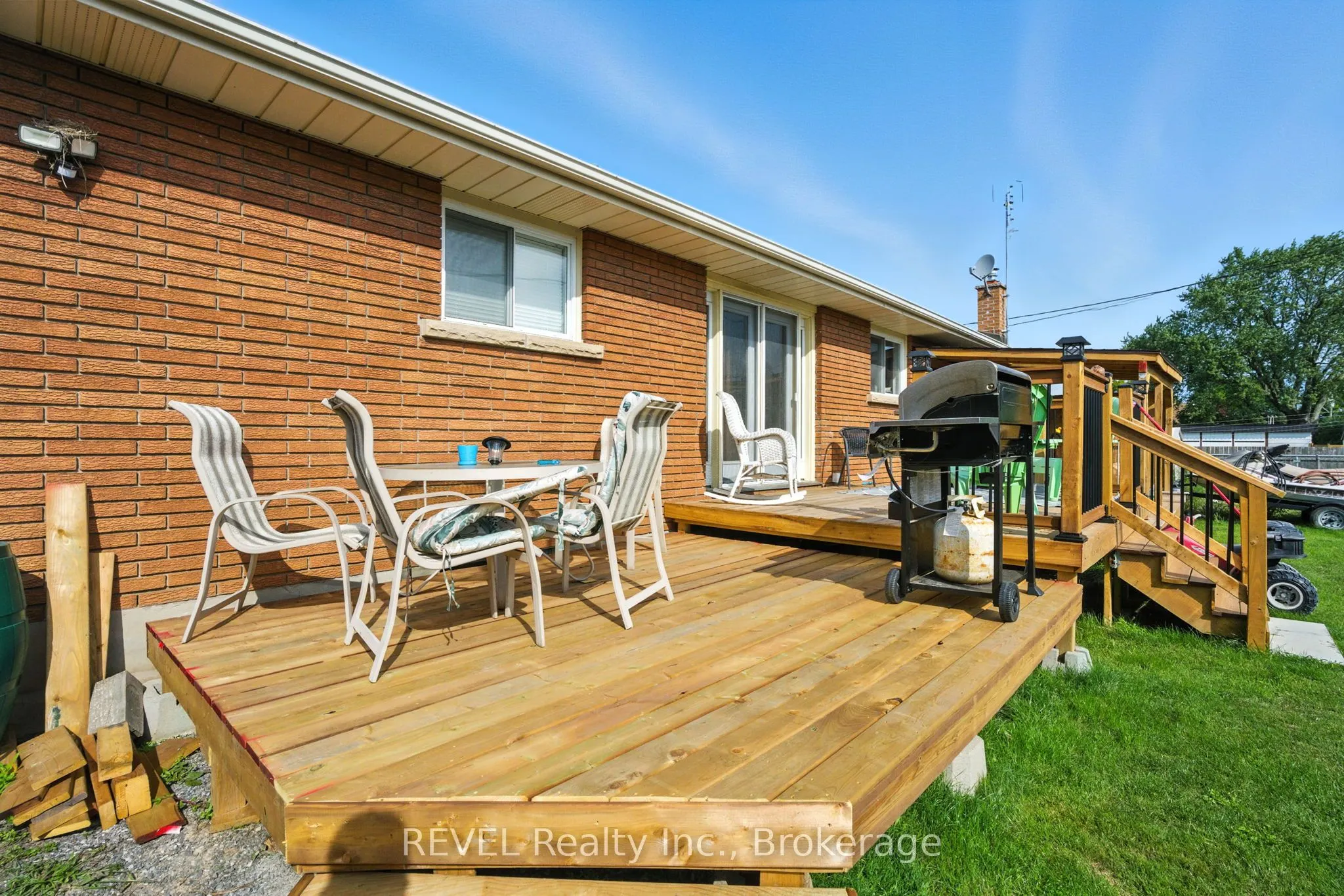 46 Collier Road S