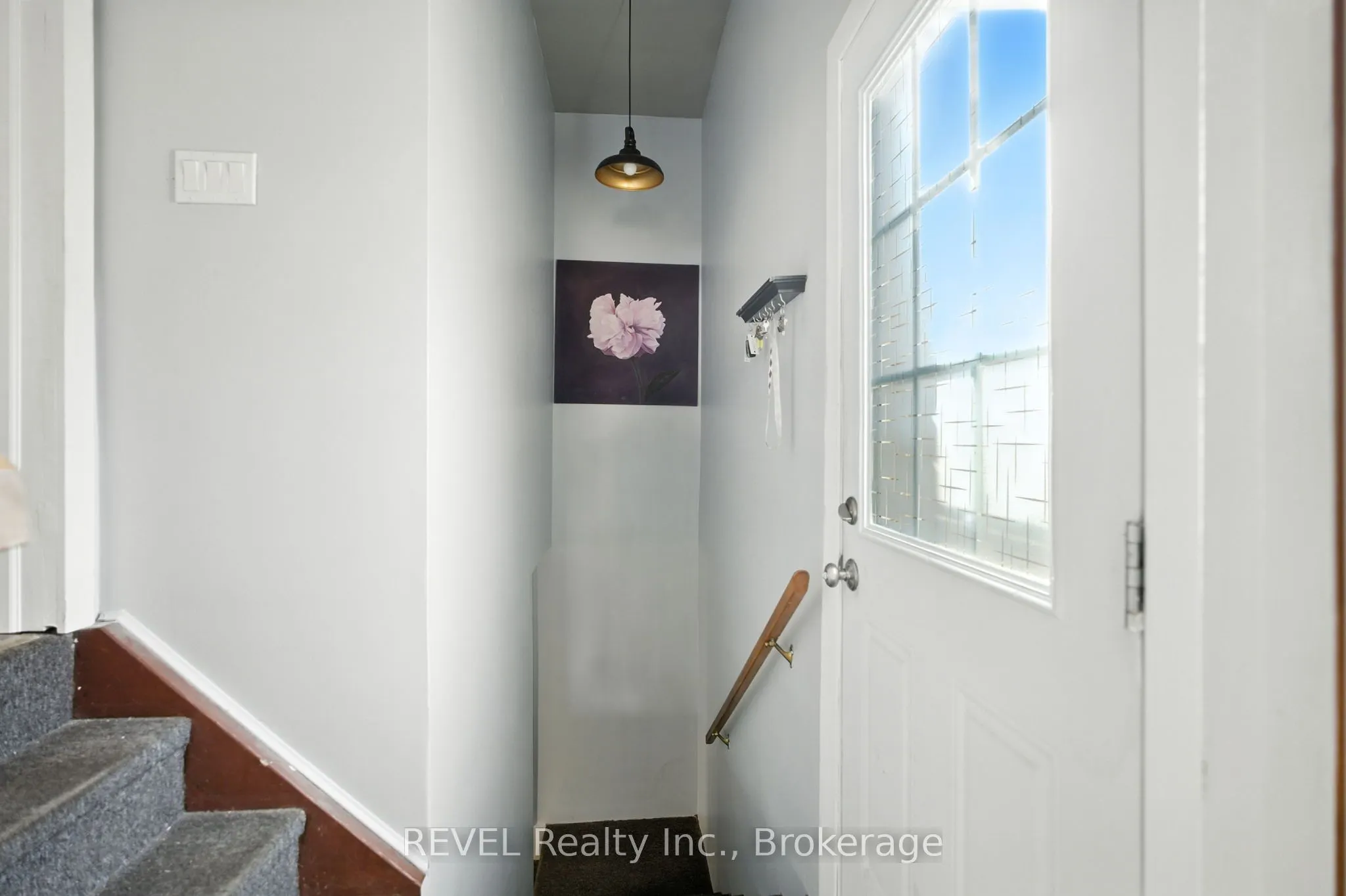 46 Collier Road S